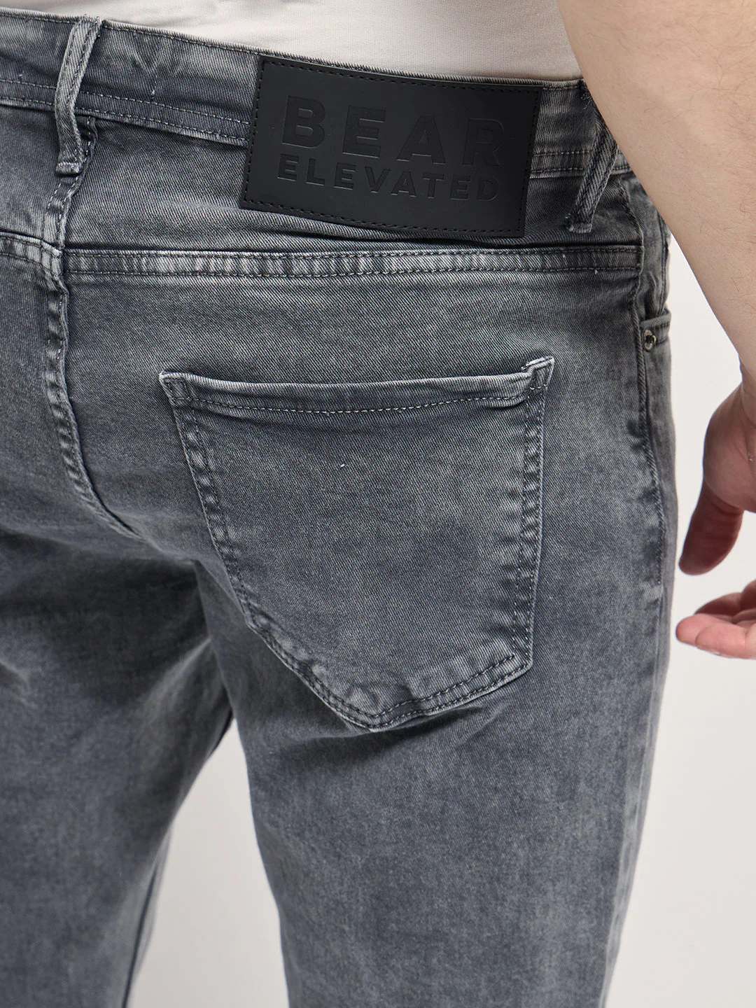 Men Stylish Grey Jeans - Image 6