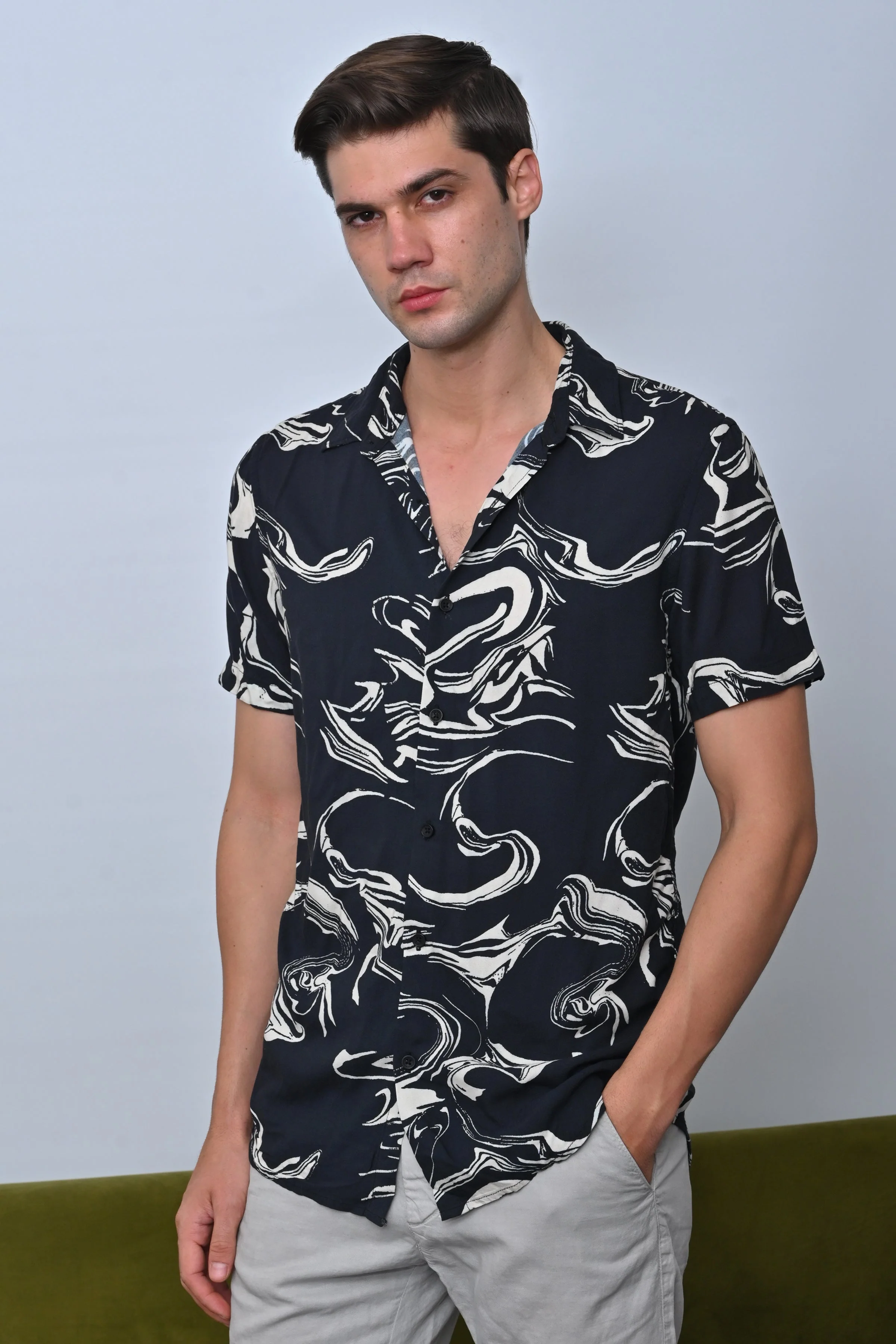 Men Tasgall Printed Shirt Black Fun - Image 2