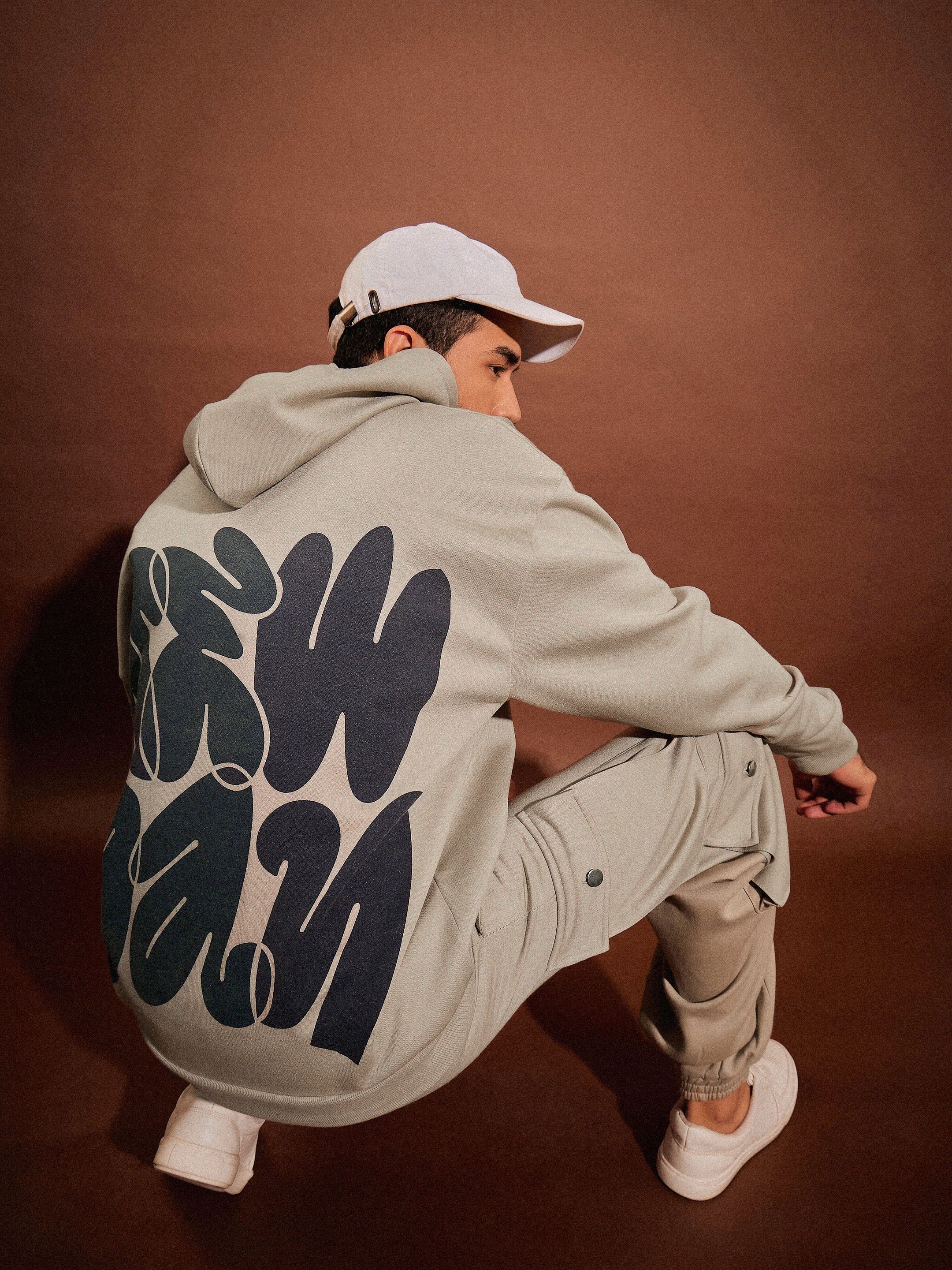 Men Taupe Oversized Hoodie Sweatshirt With Joggers - Image 6