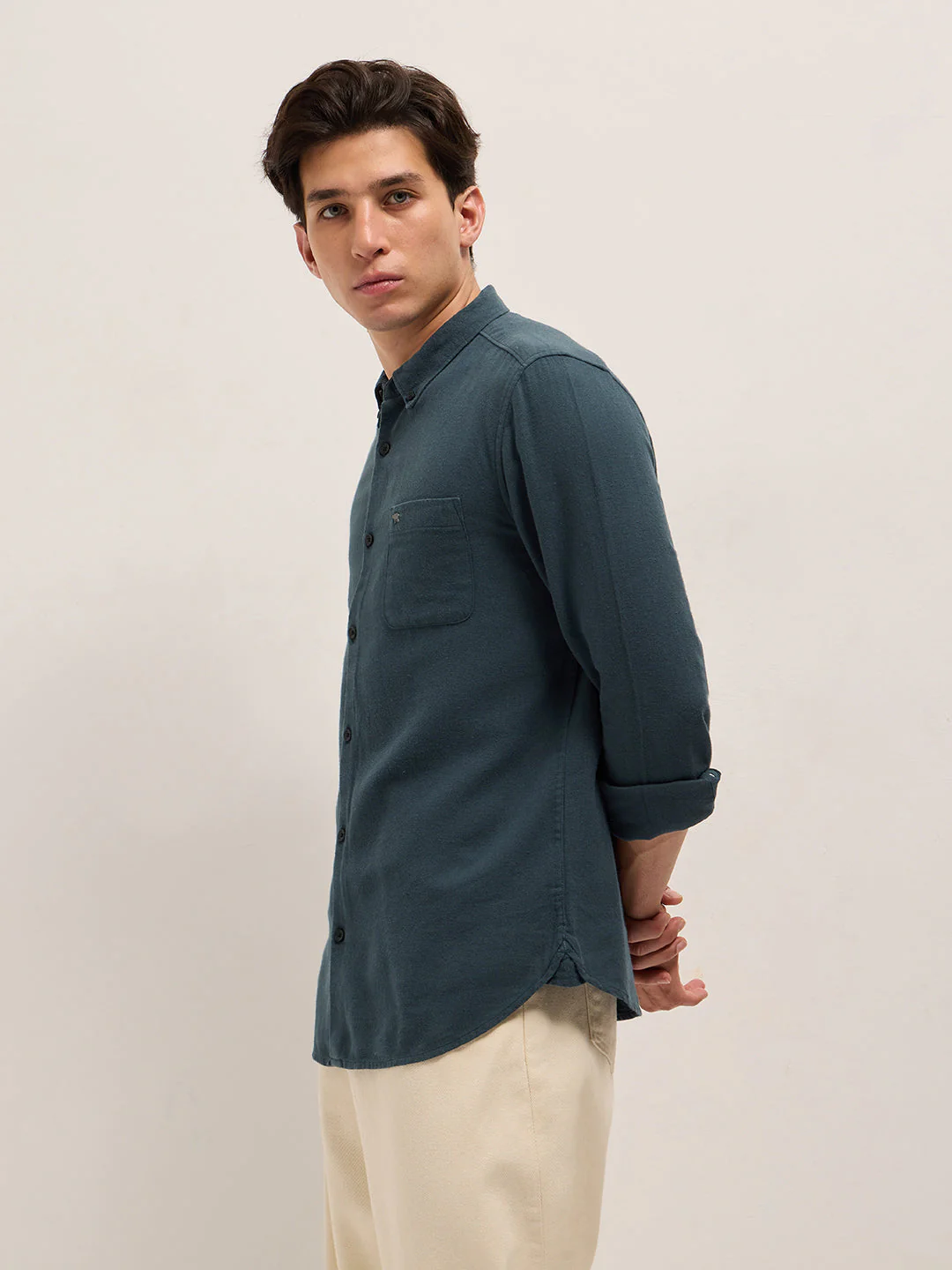 Men Teal Blue Cotton Solid Slim Fit Casual Shirt - Image 3