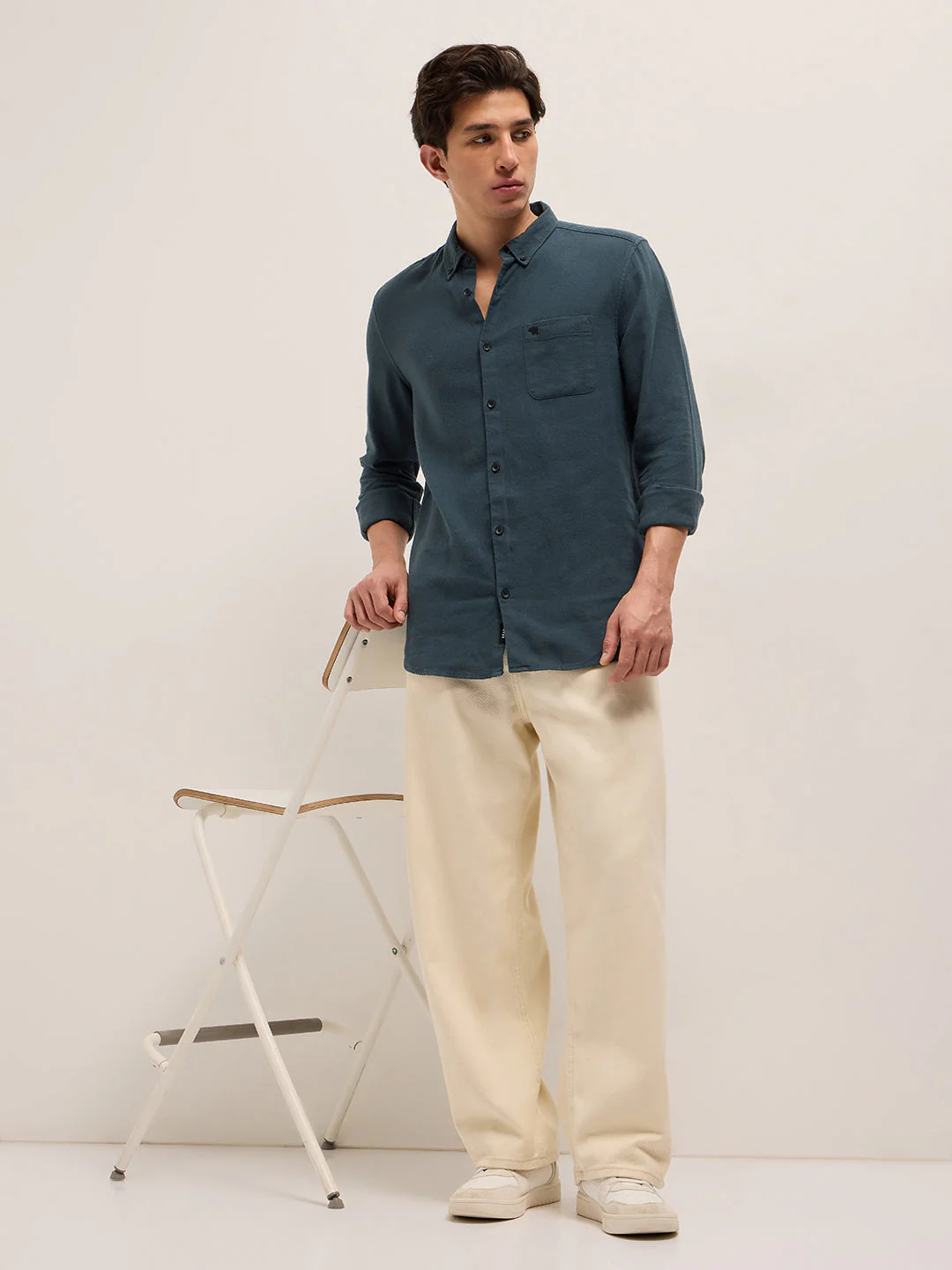 Men Teal Blue Cotton Solid Slim Fit Casual Shirt - Image 4