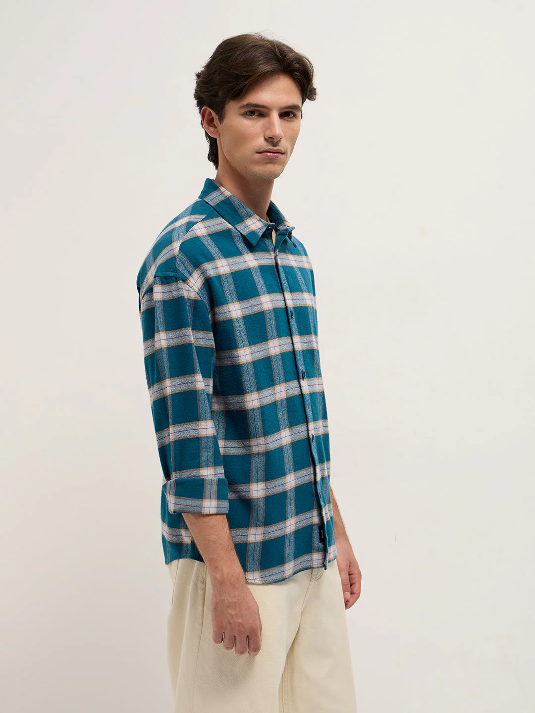 Men Teal Checked Flannel Woven Relaxed Fit Overshirt - Image 3