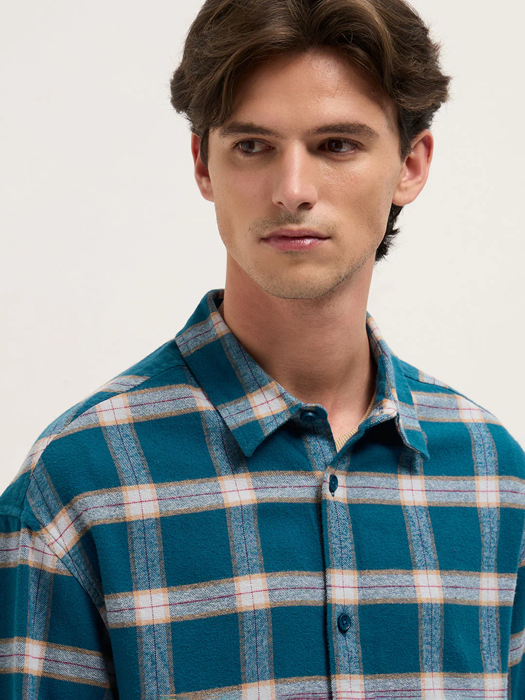 Men Teal Checked Flannel Woven Relaxed Fit Overshirt - Image 5