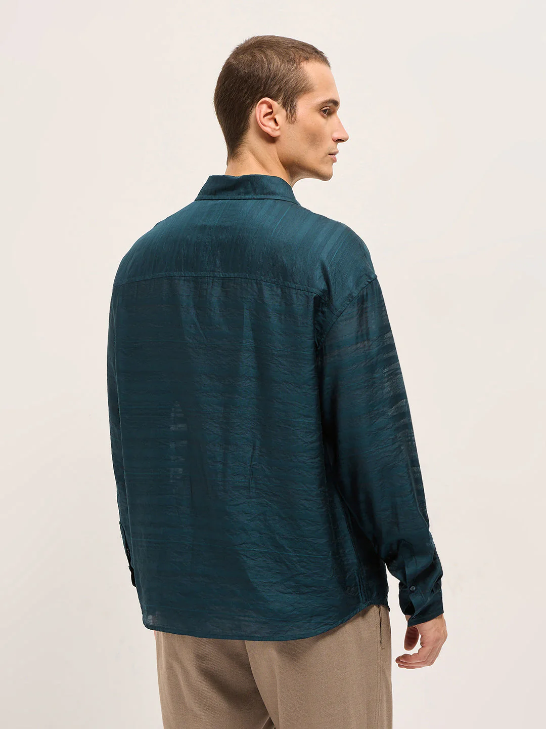 Men Teal Crinkled Horizontal Textured Stripe Relaxed Fit Casual Shirt - Image 2
