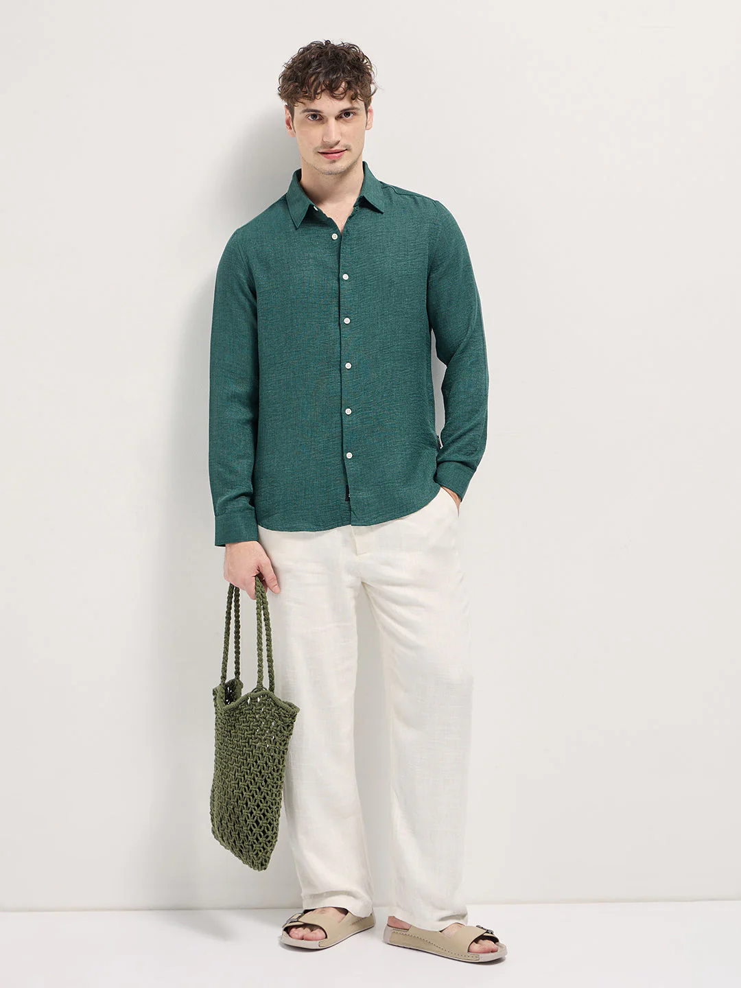 Men Teal Green Solid Seersucker Effect Slim Fit Casual Shirt - Image 4