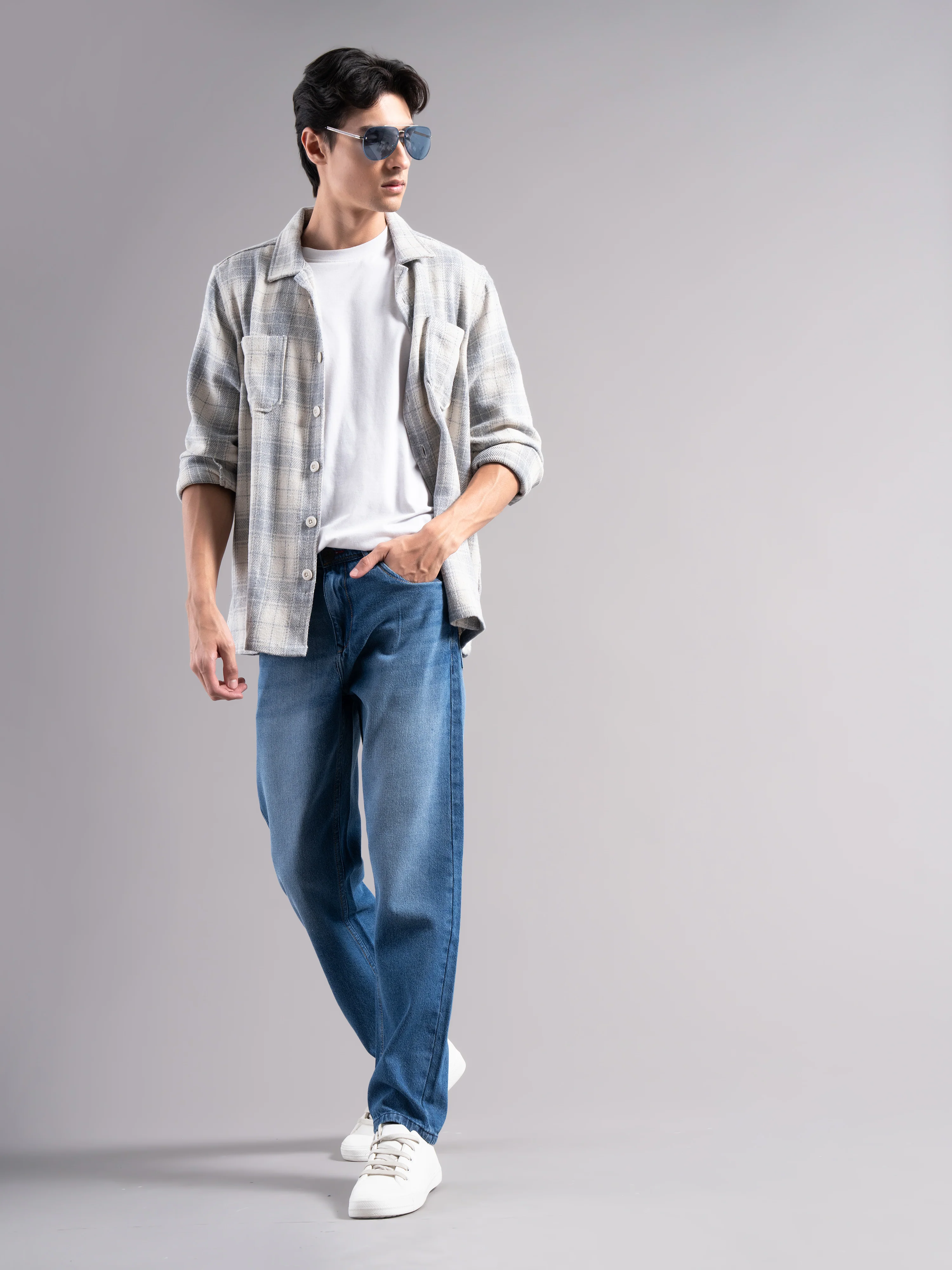 Men Teal Regular Fit Jeans - Image 8