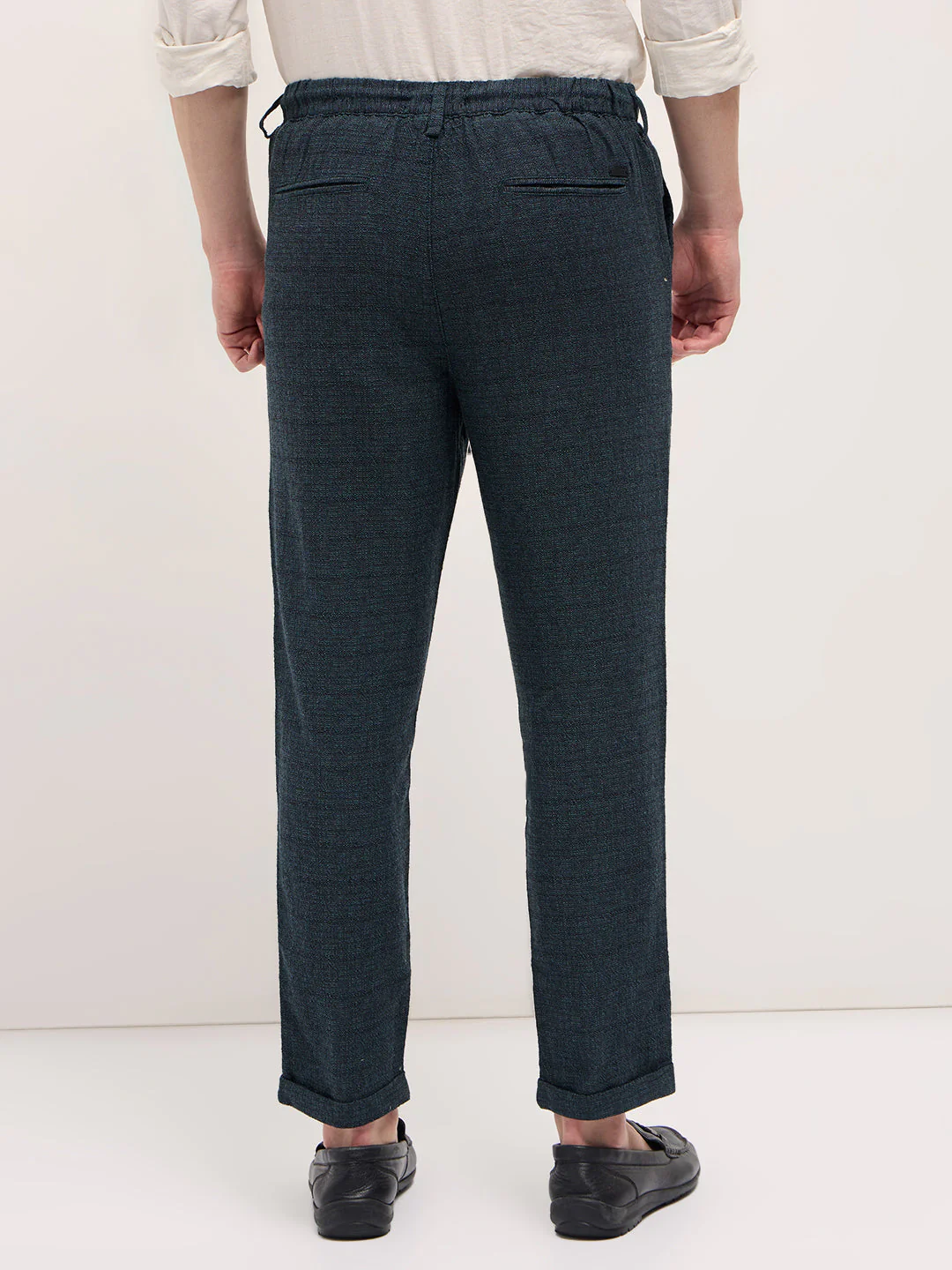 Men Teal Self Design Tapered Fit Elasticated Waist Casual Trouser - Image 2