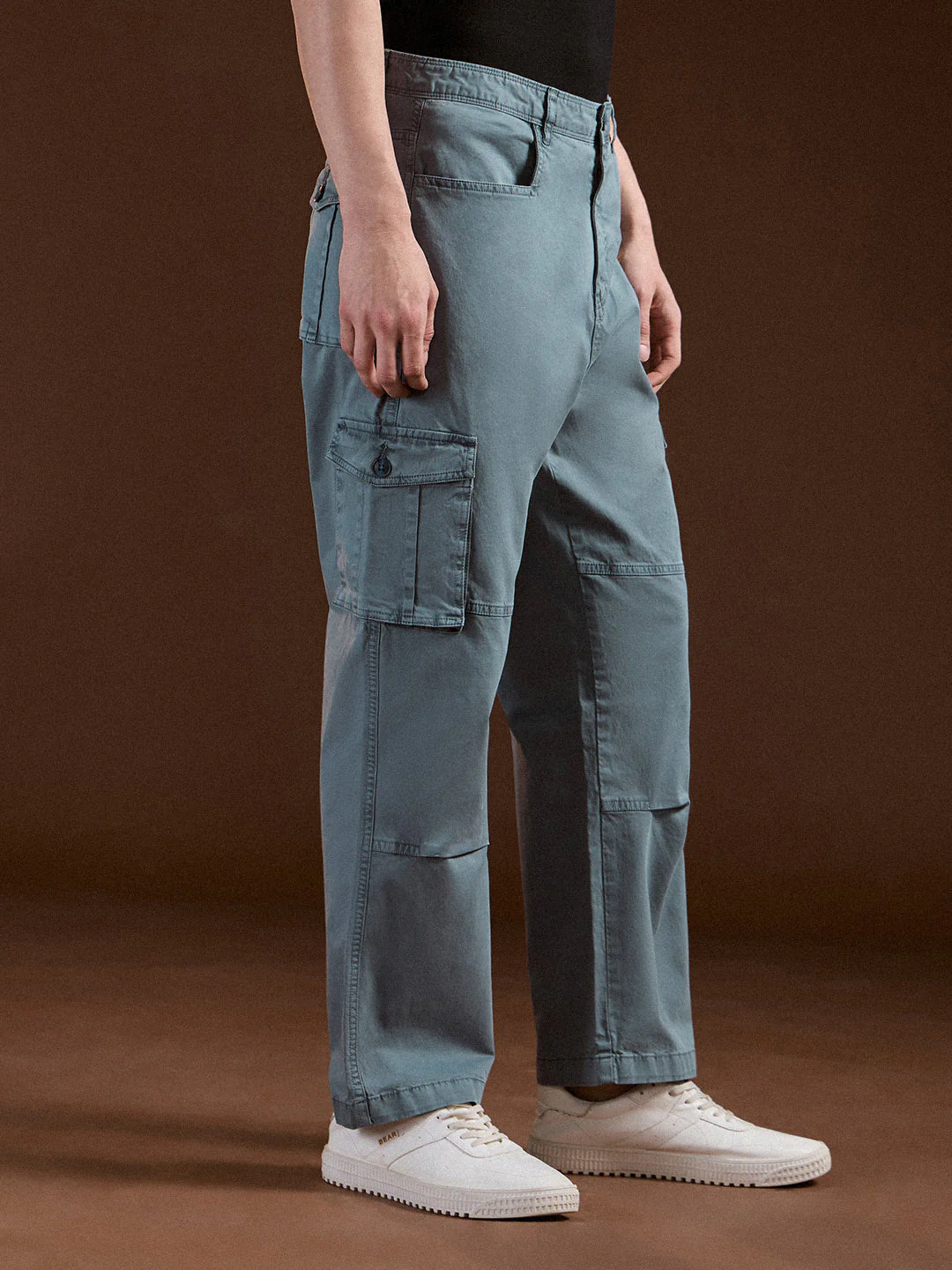 Men Teal Solid Straight Fit Functional & Stylish Cargo Pant - Image 4