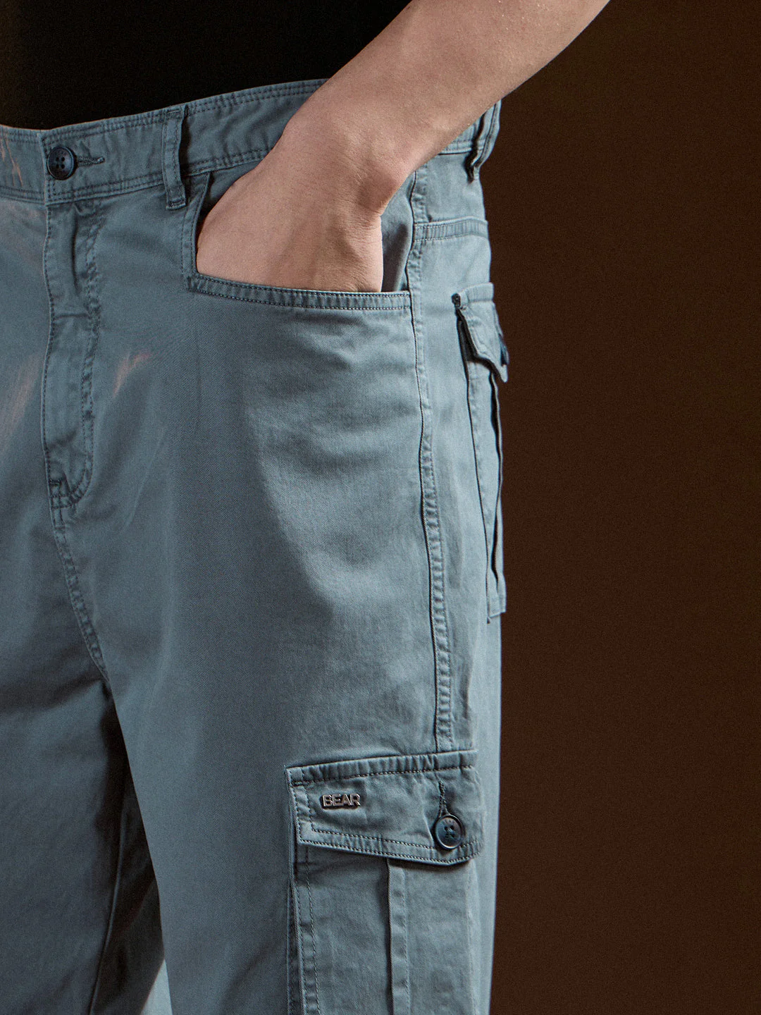 Men Teal Solid Straight Fit Functional & Stylish Cargo Pant - Image 5