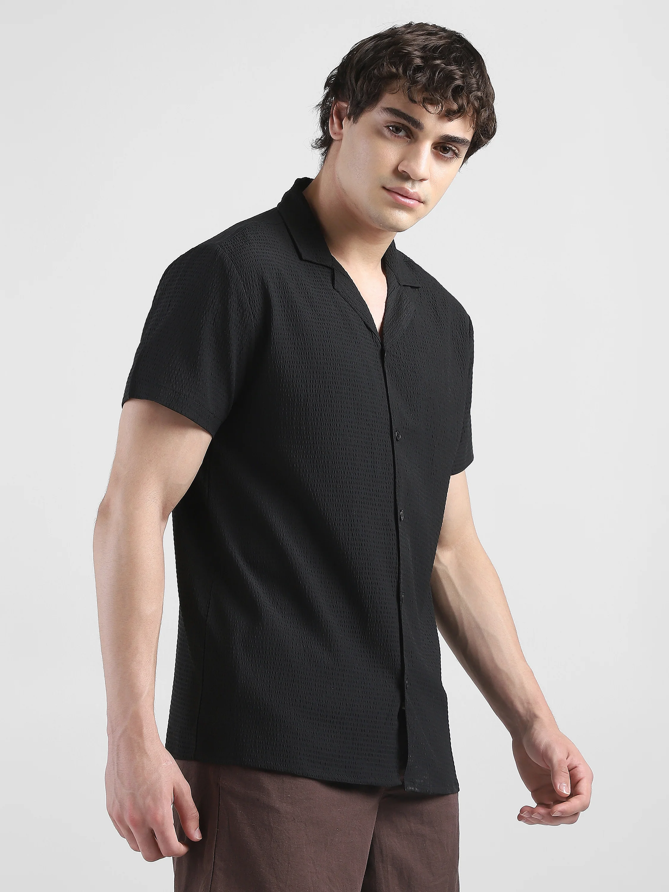 Men Textured Casual Black Shirt - Image 4