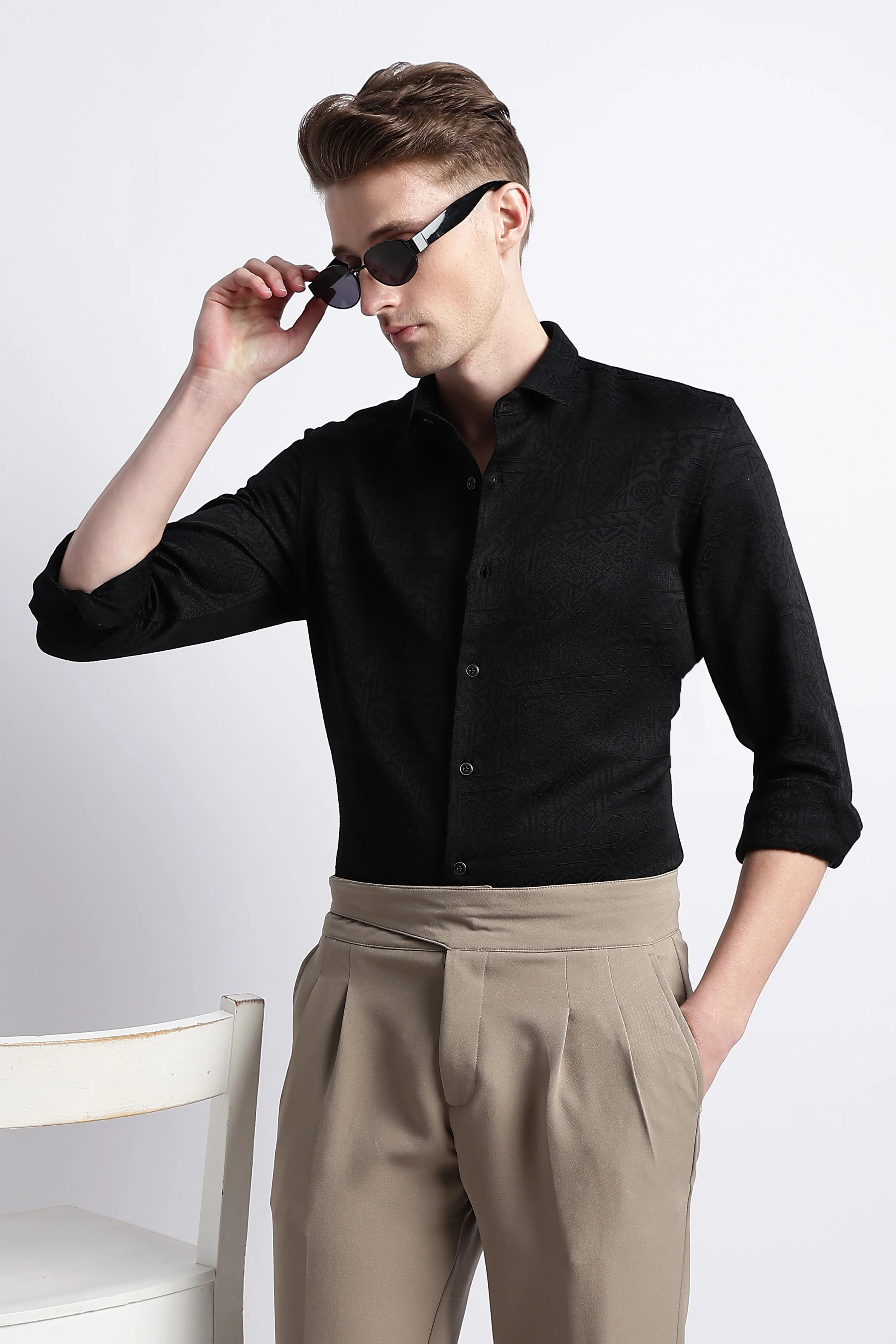 Men Textured Jacquard Shirt - Image 2