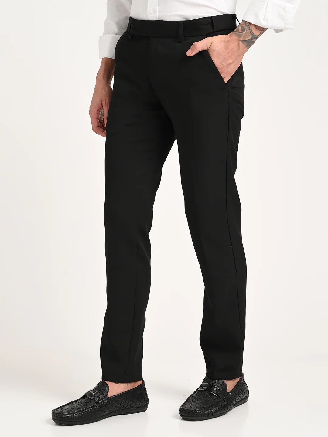 Men Textured Polyester Trousers - Image 4