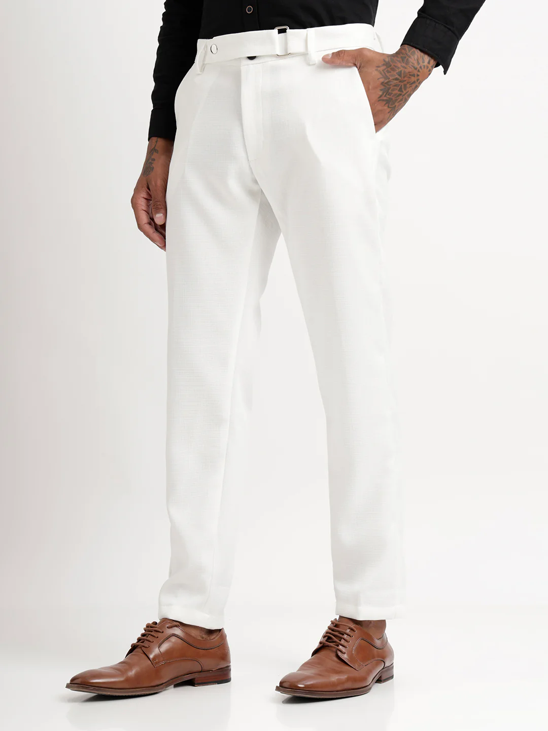 Men Textured  Slim Fit Trousers - Image 6