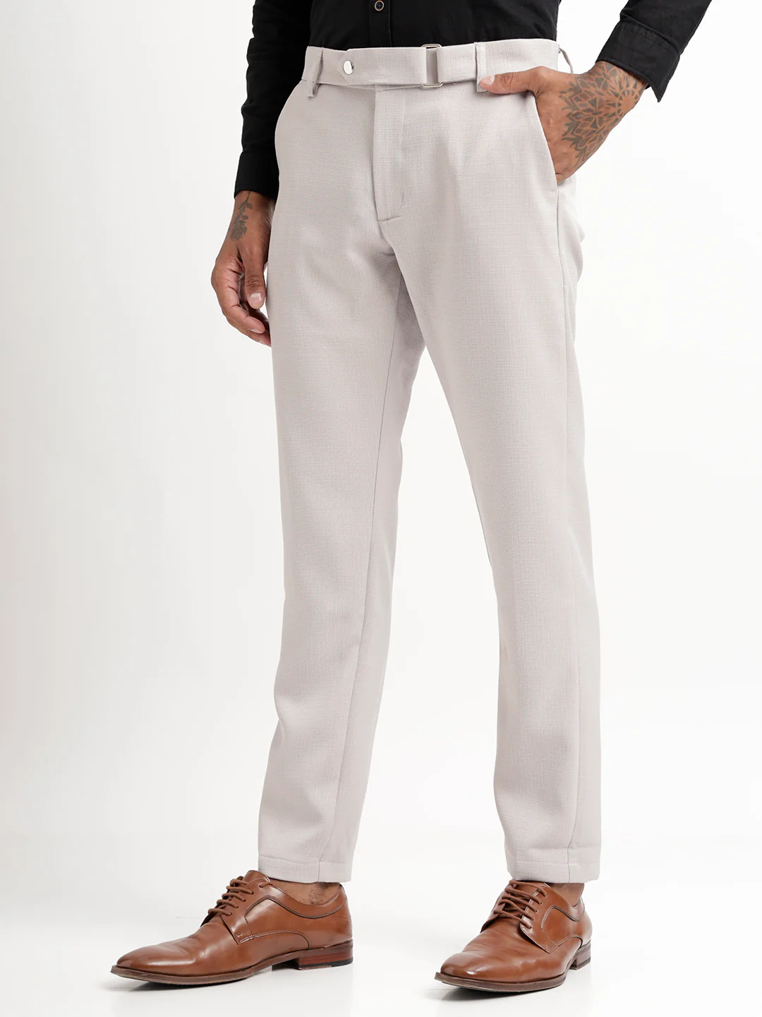 Men Textured  Slim Fit Trousers - Image 6