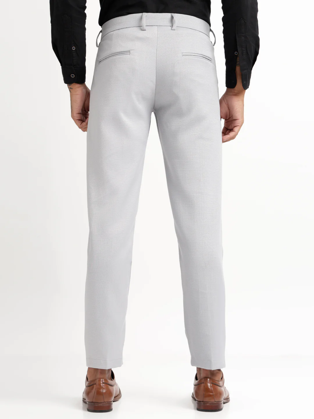 Men Textured  Slim Fit Trousers - Image 4