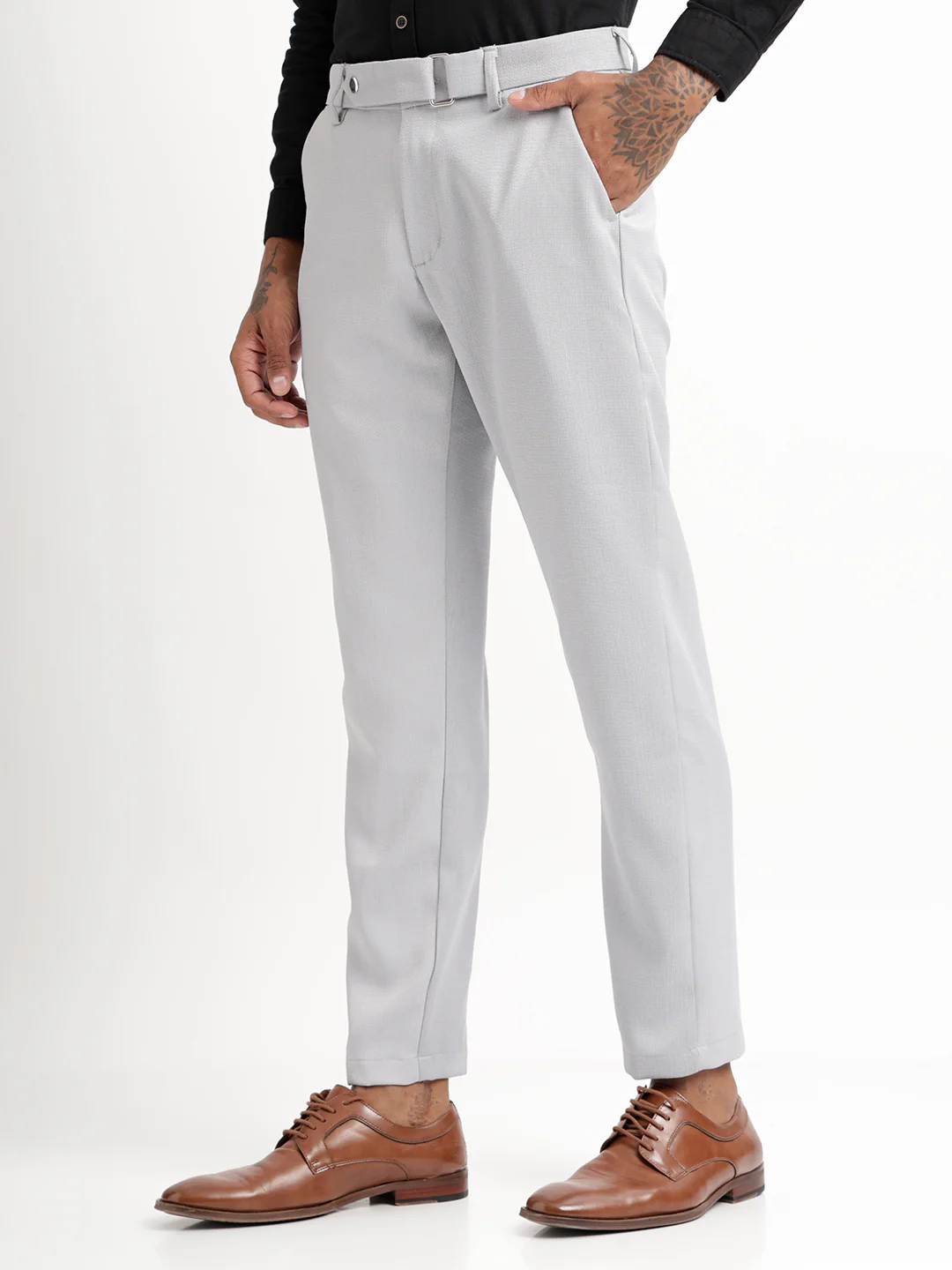 Men Textured  Slim Fit Trousers - Image 6