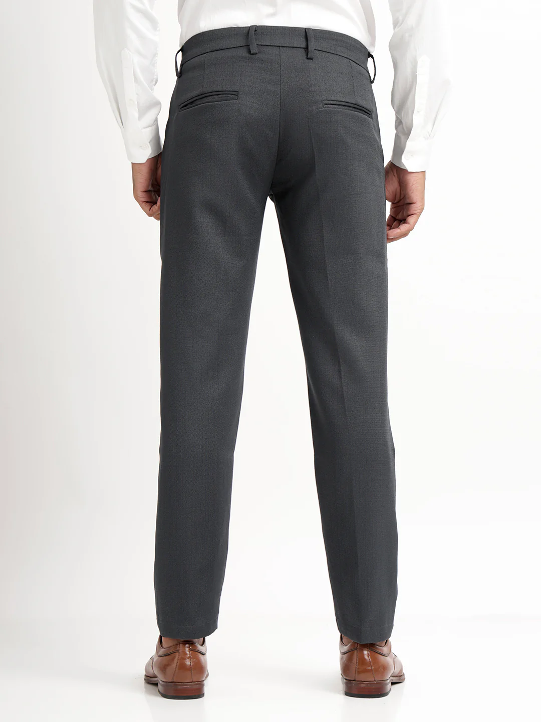 Men Textured  Slim Fit Trousers - Image 4