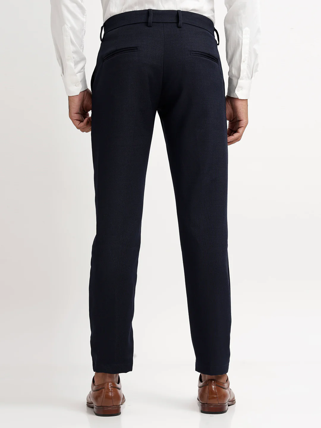 Men Textured  Slim Fit Trousers - Image 6