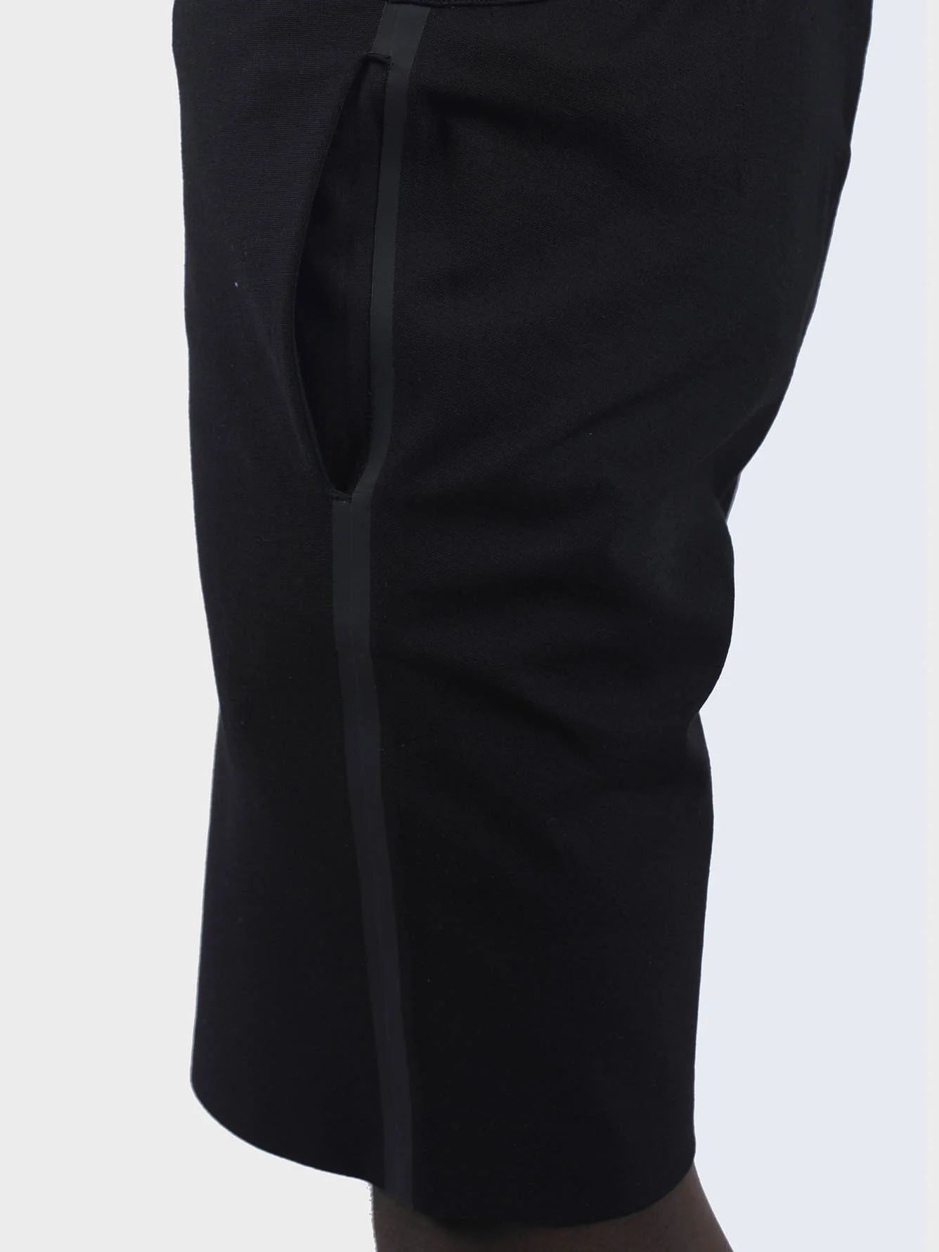 Men Bonded Shorts - Image 6