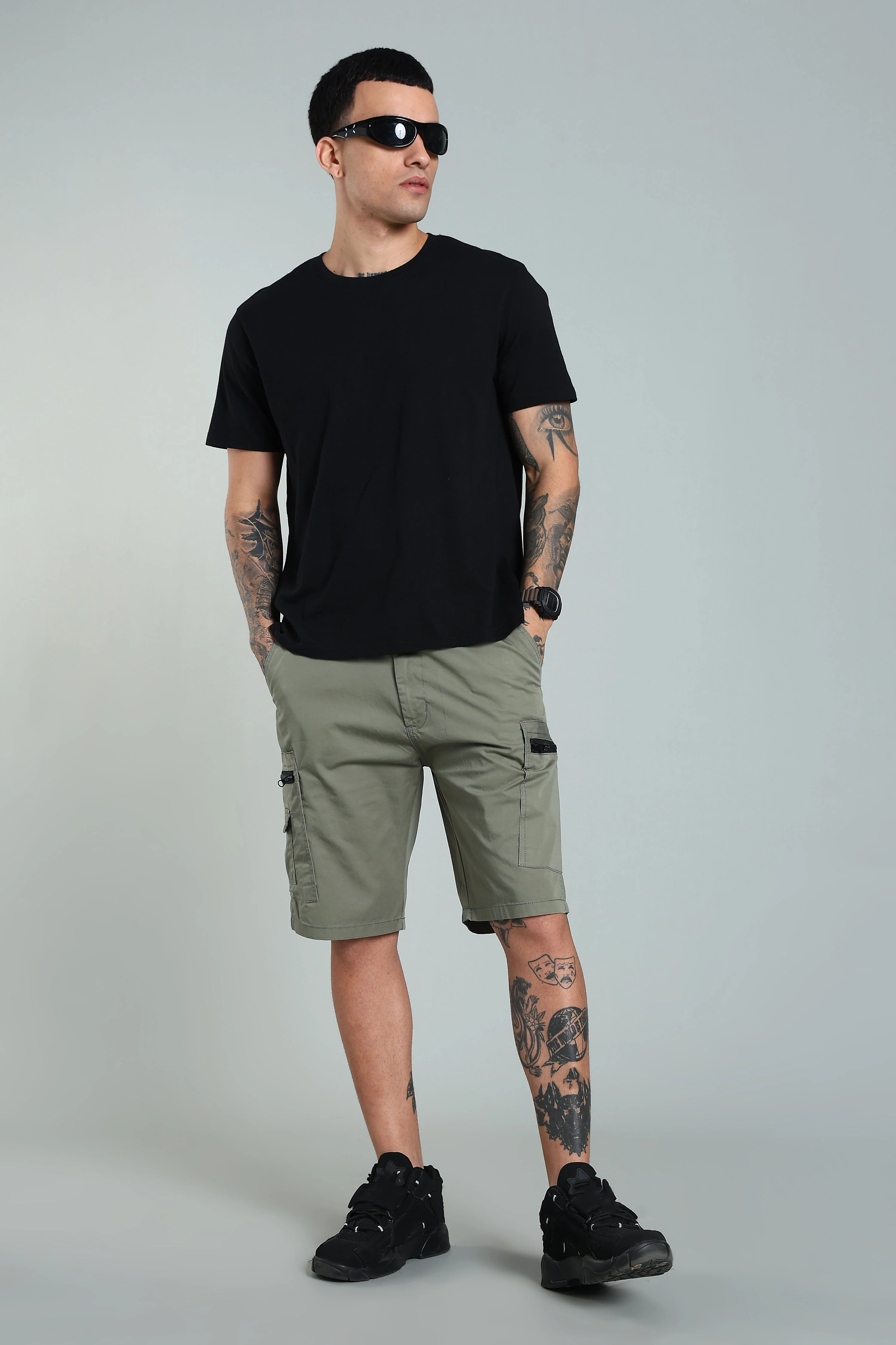 Men Trail Green Cargo Shorts - Image 5