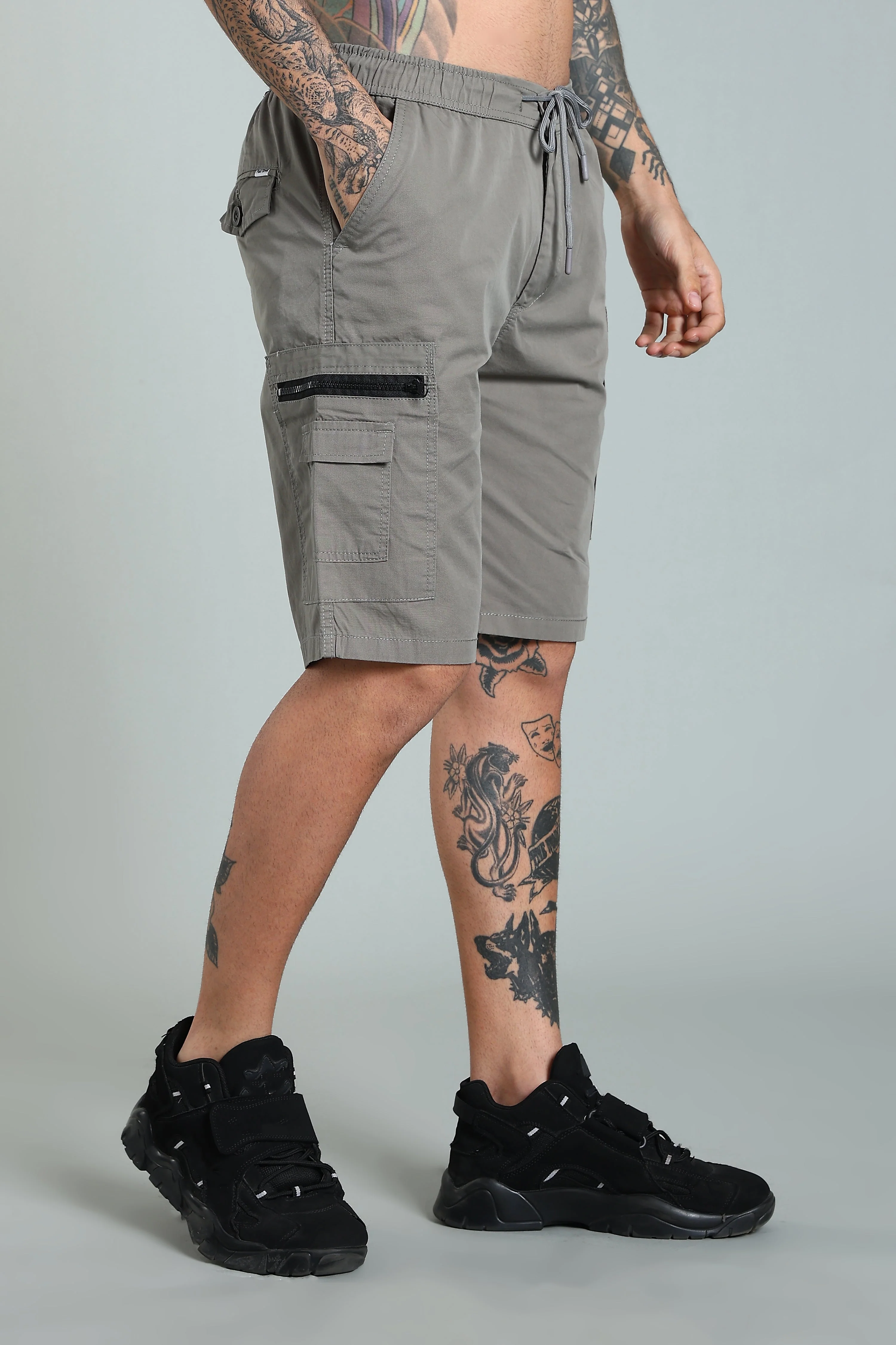 Men Trail Grey Cargo Shorts - Image 6