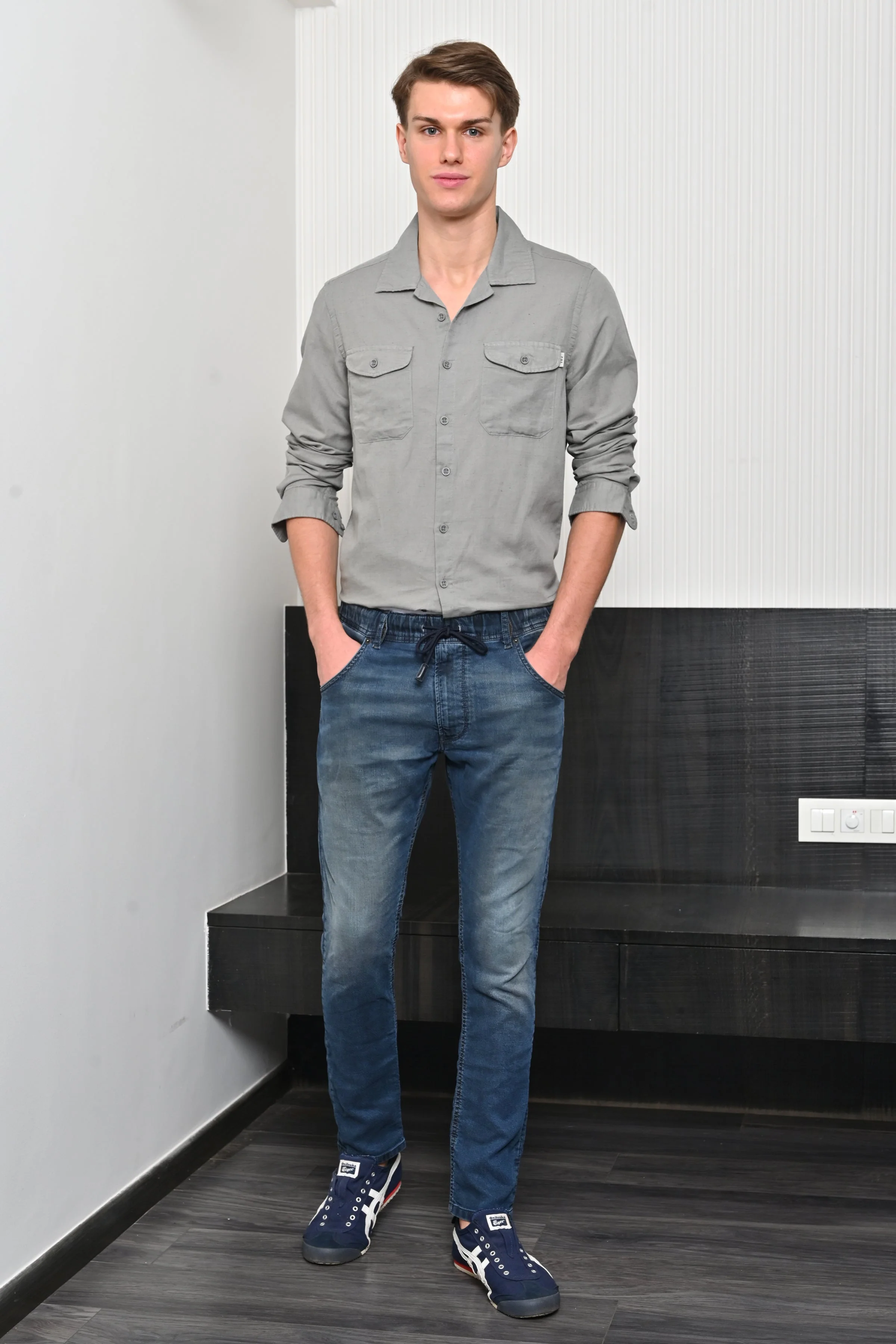Men Turk Pocketed Cotton Linen Shirt Grey - Image 4