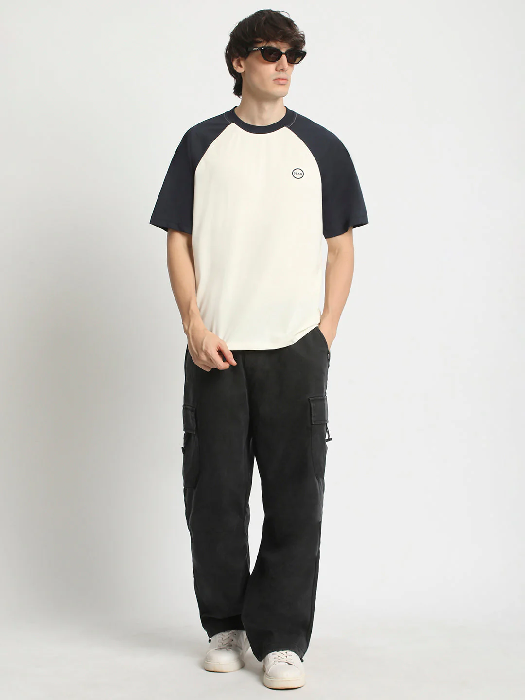 Men  Two-Tone Raglan Sleeve Crew Neck T-Shirt - Image 5