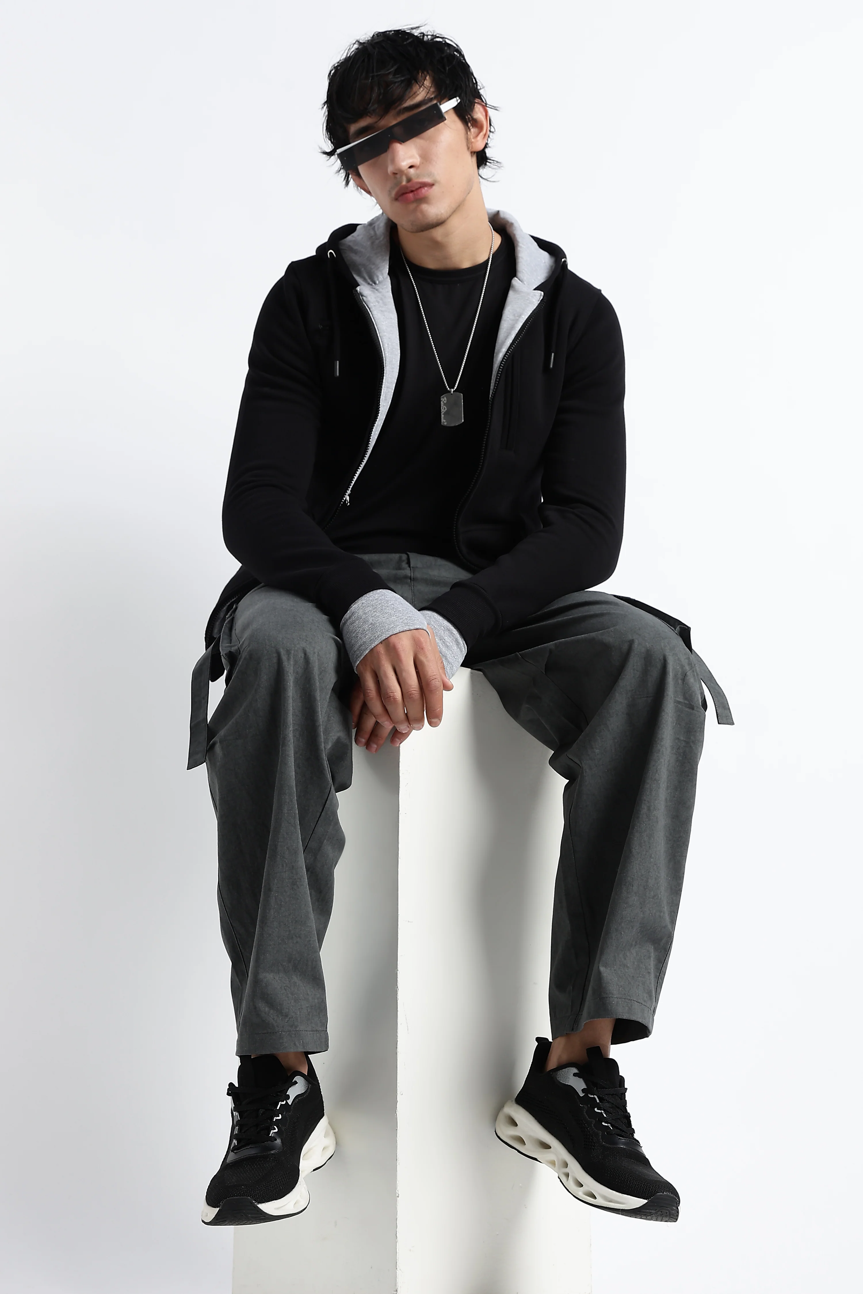 Men Urban Multi-Pocket Utility Bottoms - Image 11