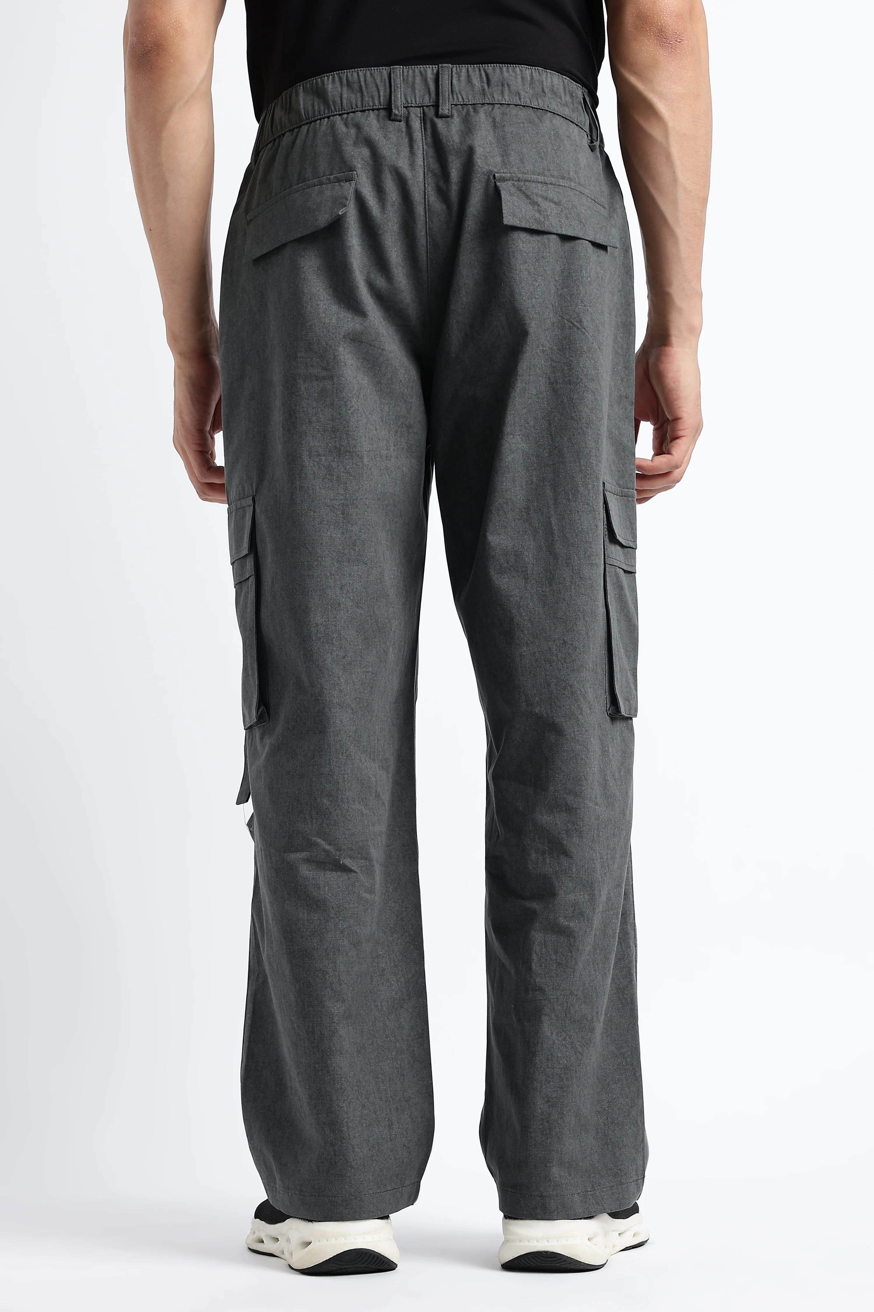 Men Urban Multi-Pocket Utility Bottoms - Image 2
