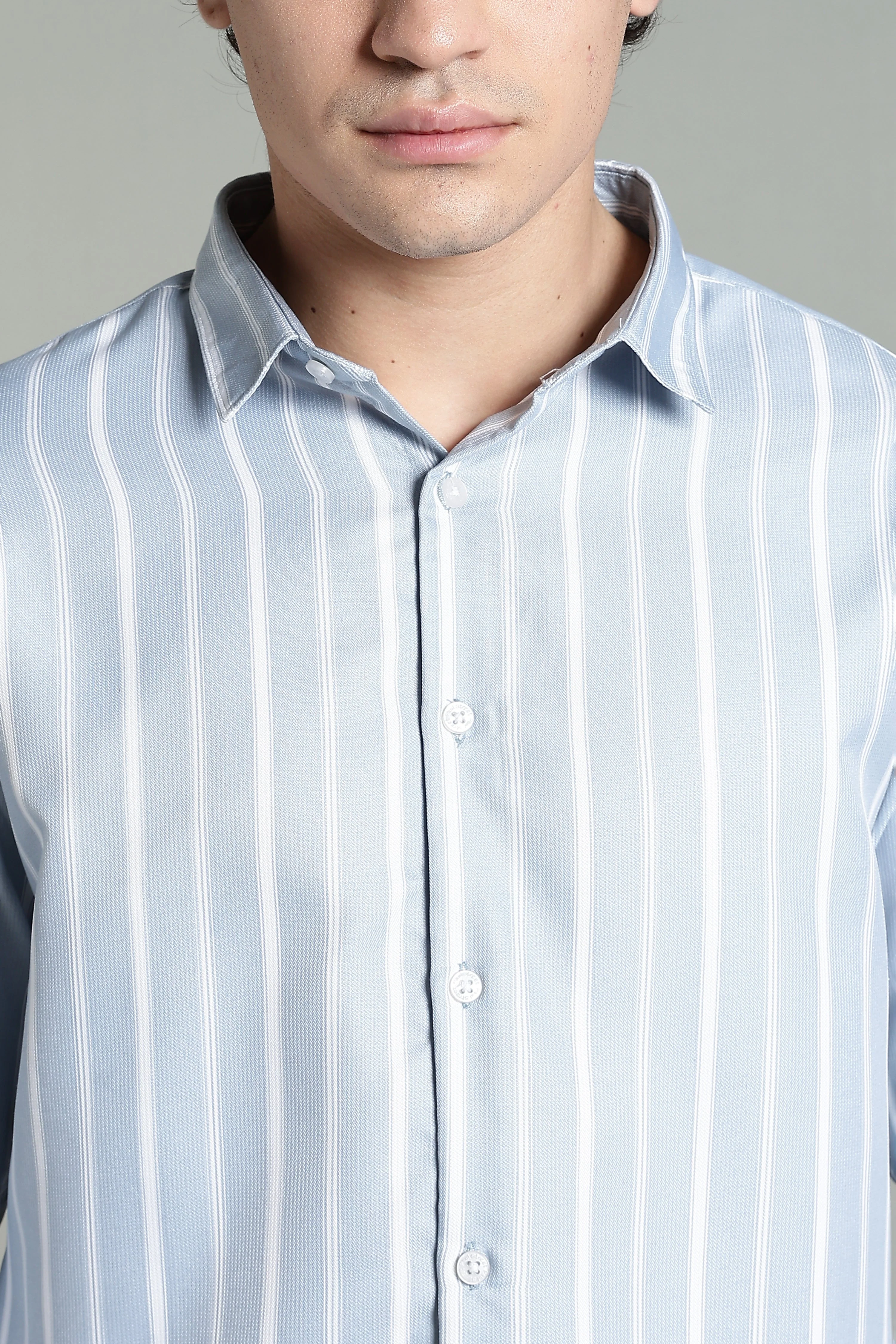 Men Verta Blue Striped Shirt - Image 4