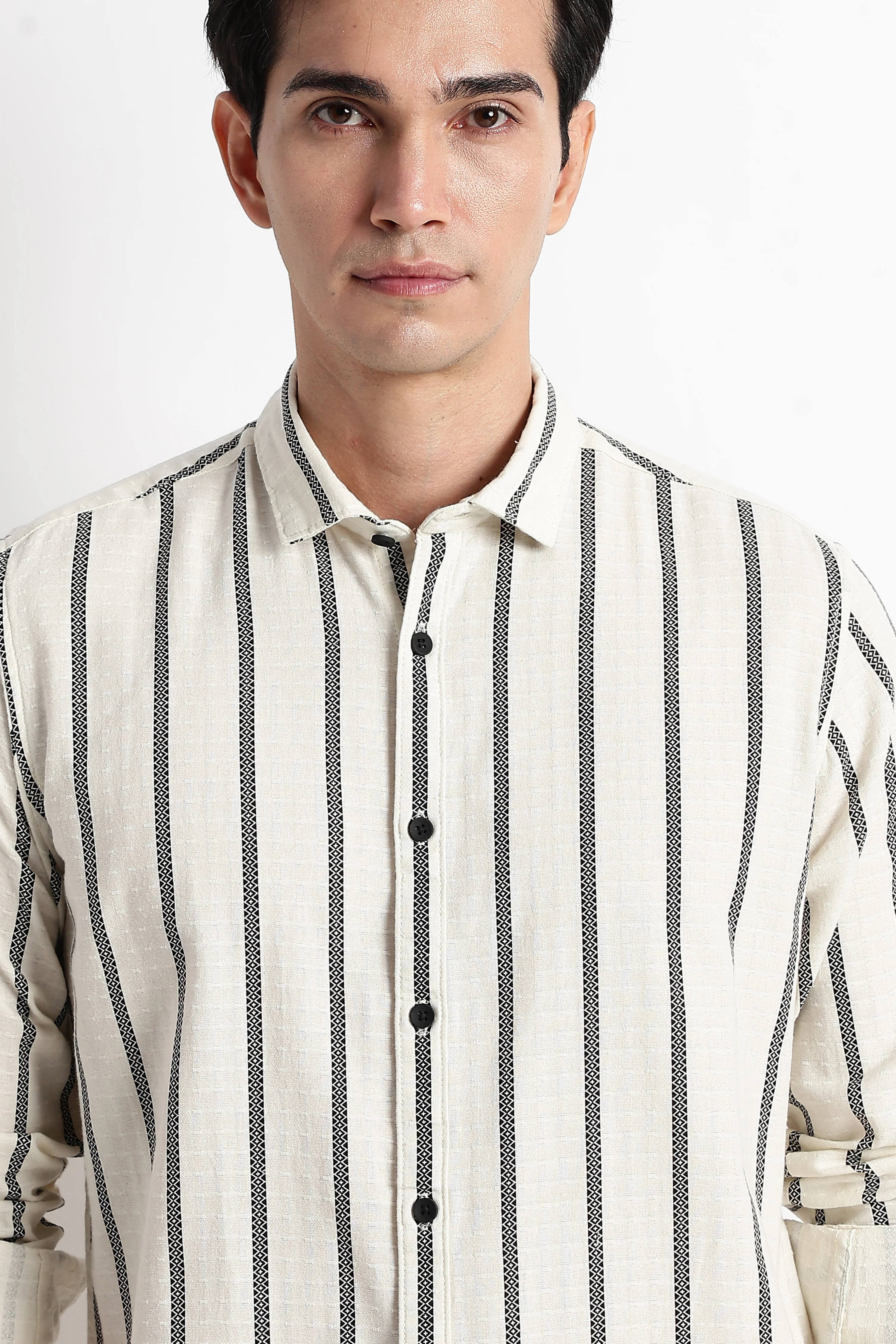 Men Vertical Stripe Textured Shirt - Image 9