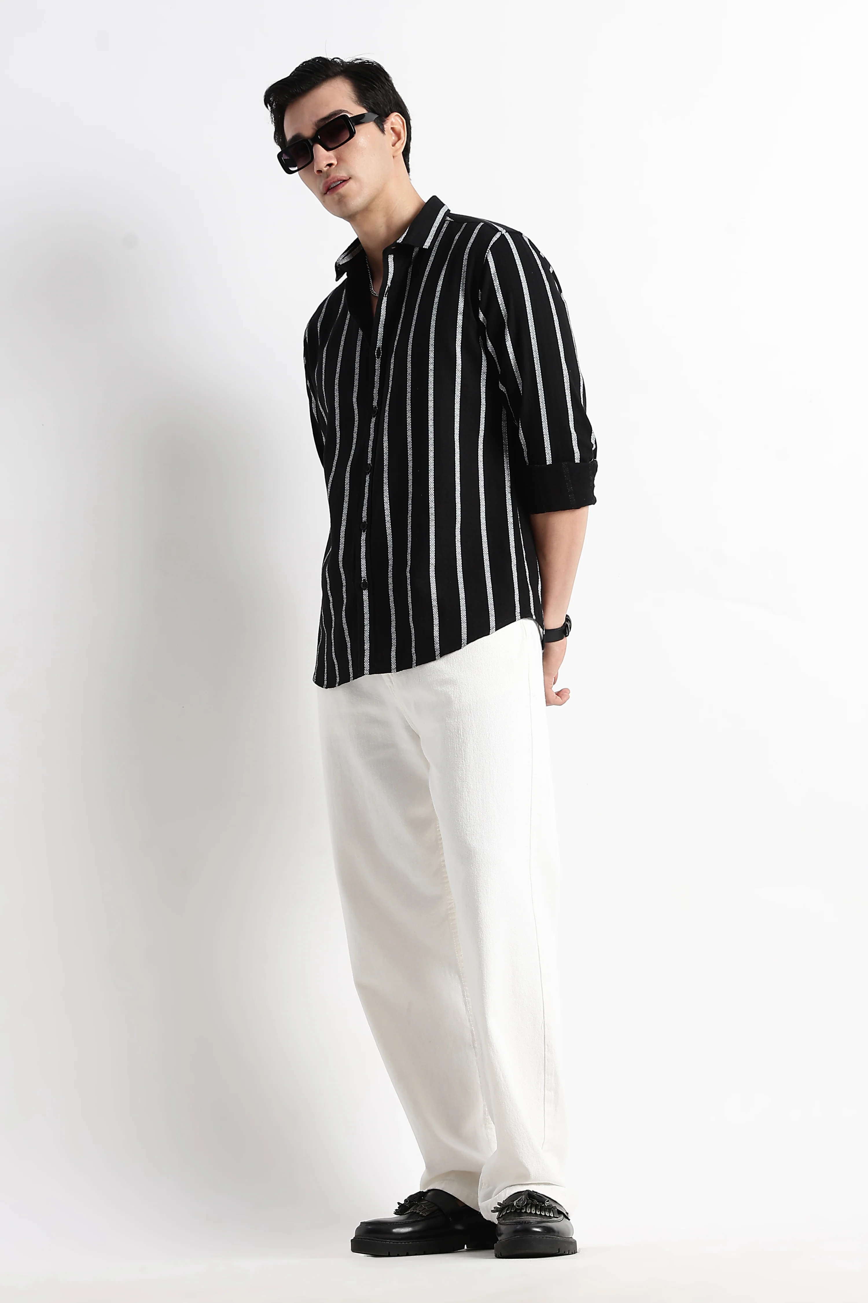 Men Vertical Stripe Textured Shirt - Image 10