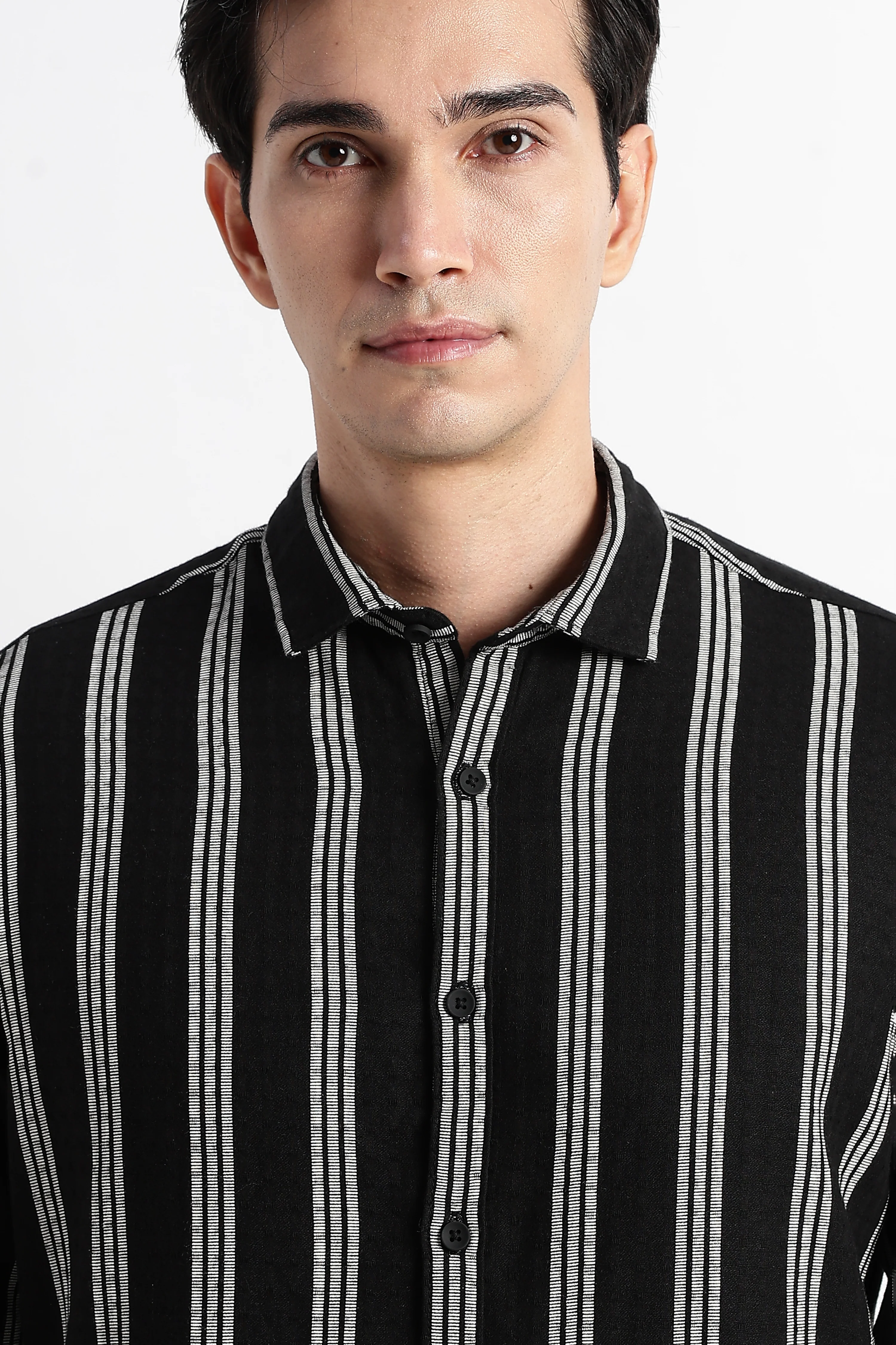 Men Vertical Stripe Textured Shirt - Image 5