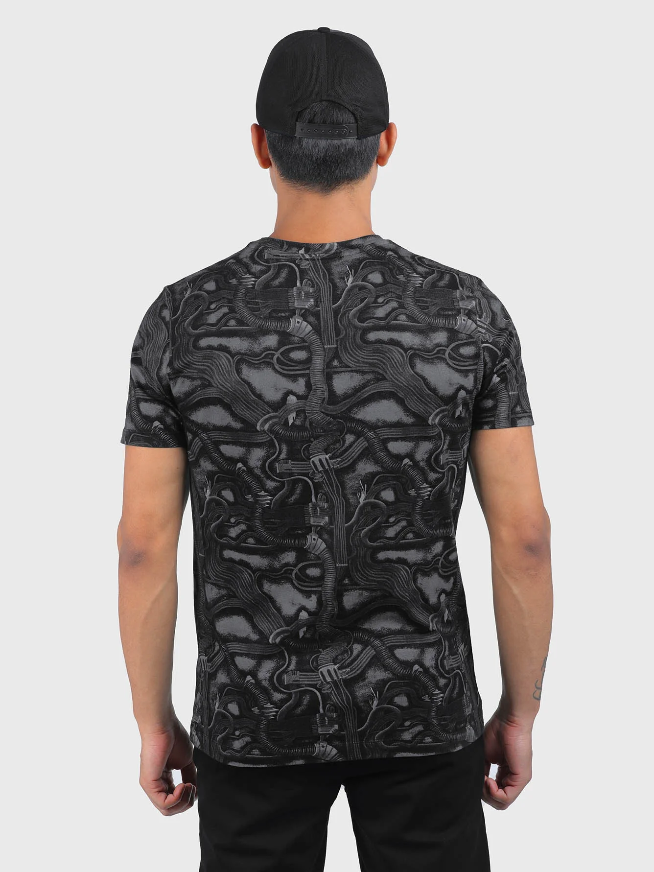 Men Visceral wires Tee - Image 4