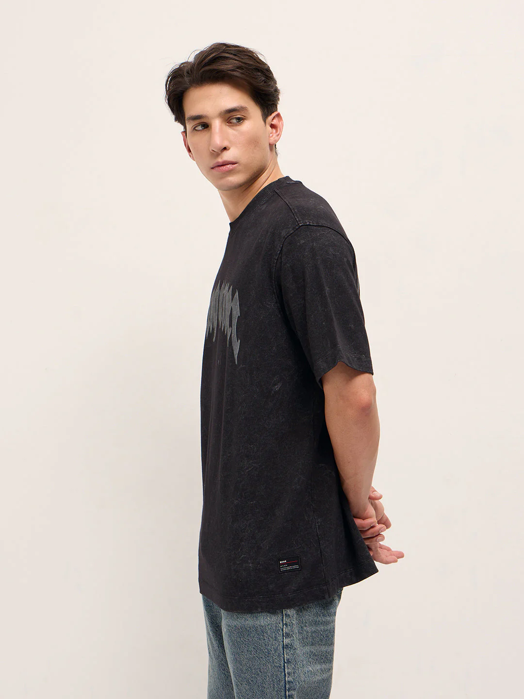 Men Washed Black Graphic Back Print Oversized Crew Neck T-Shirt - Image 2
