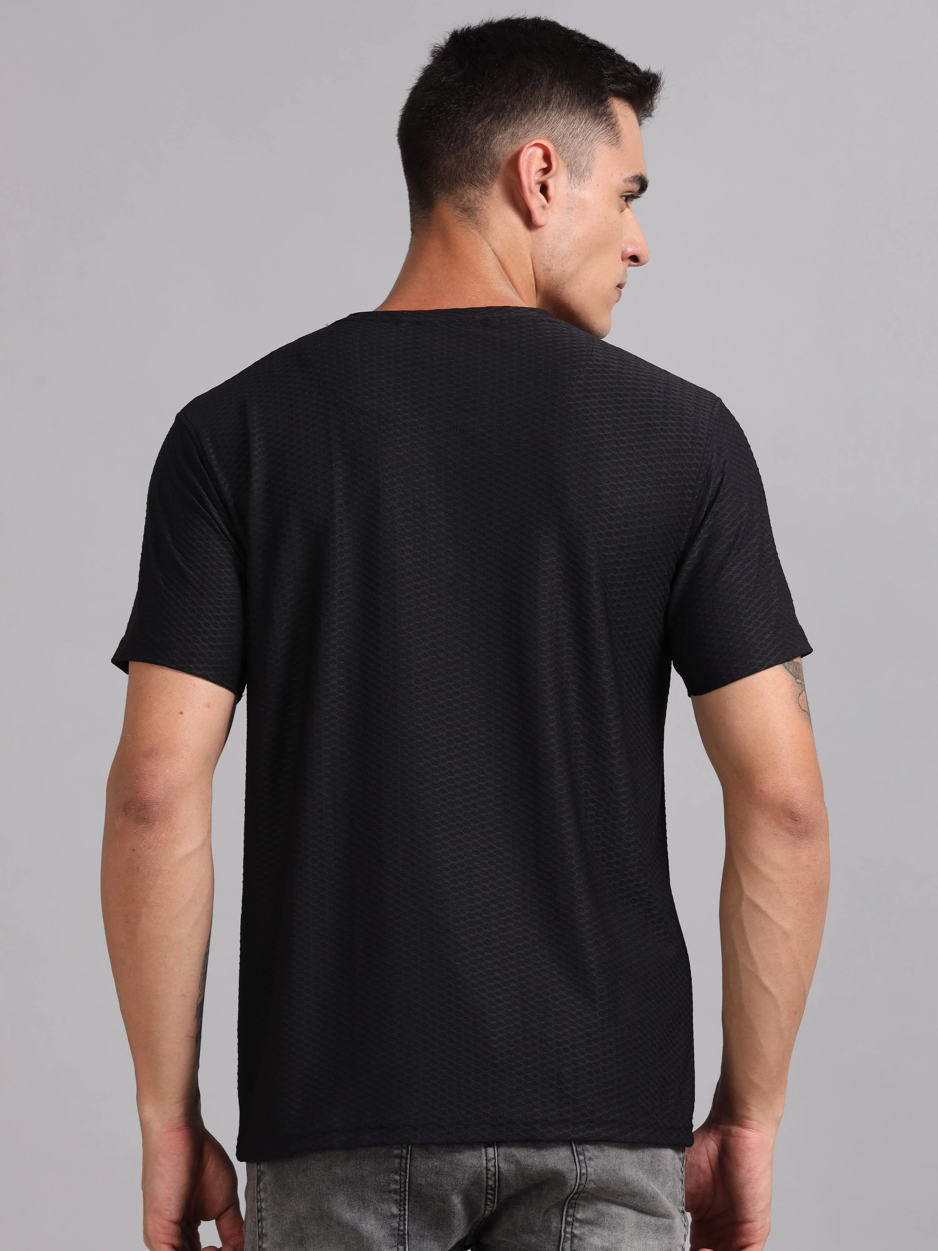 Men Whirl Tex Black T-Shirt - Image 2