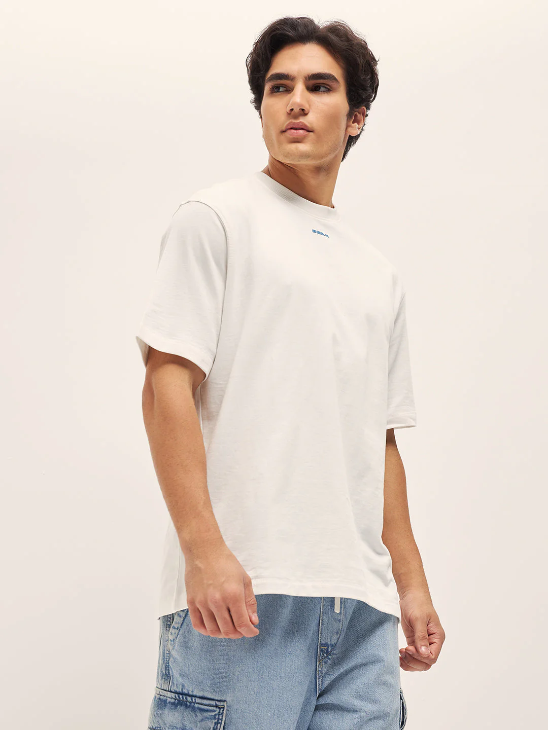 Men White 3D graphic Print Crew Neck T-Shirt - Image 3