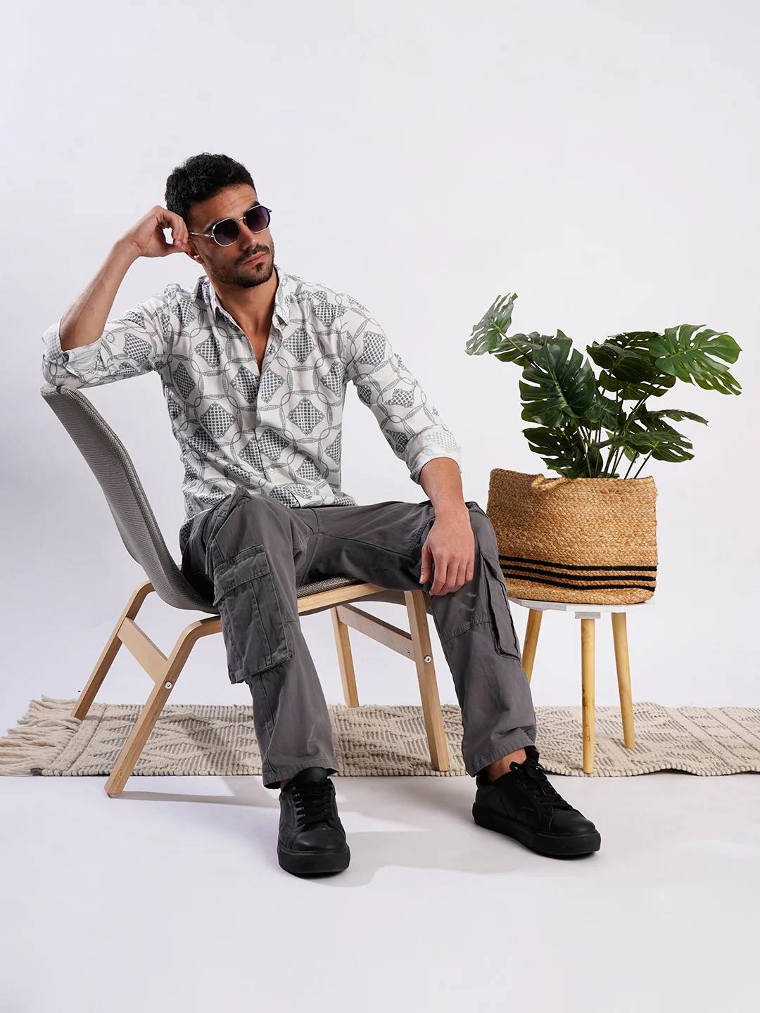 Men White and Blue Abstract Printed Shirt - Image 7