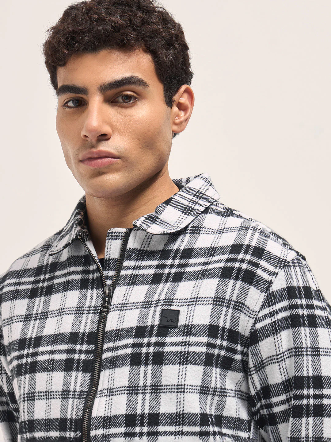 Men White & Black Regular Fit Flannel Check Jacket - Image 5