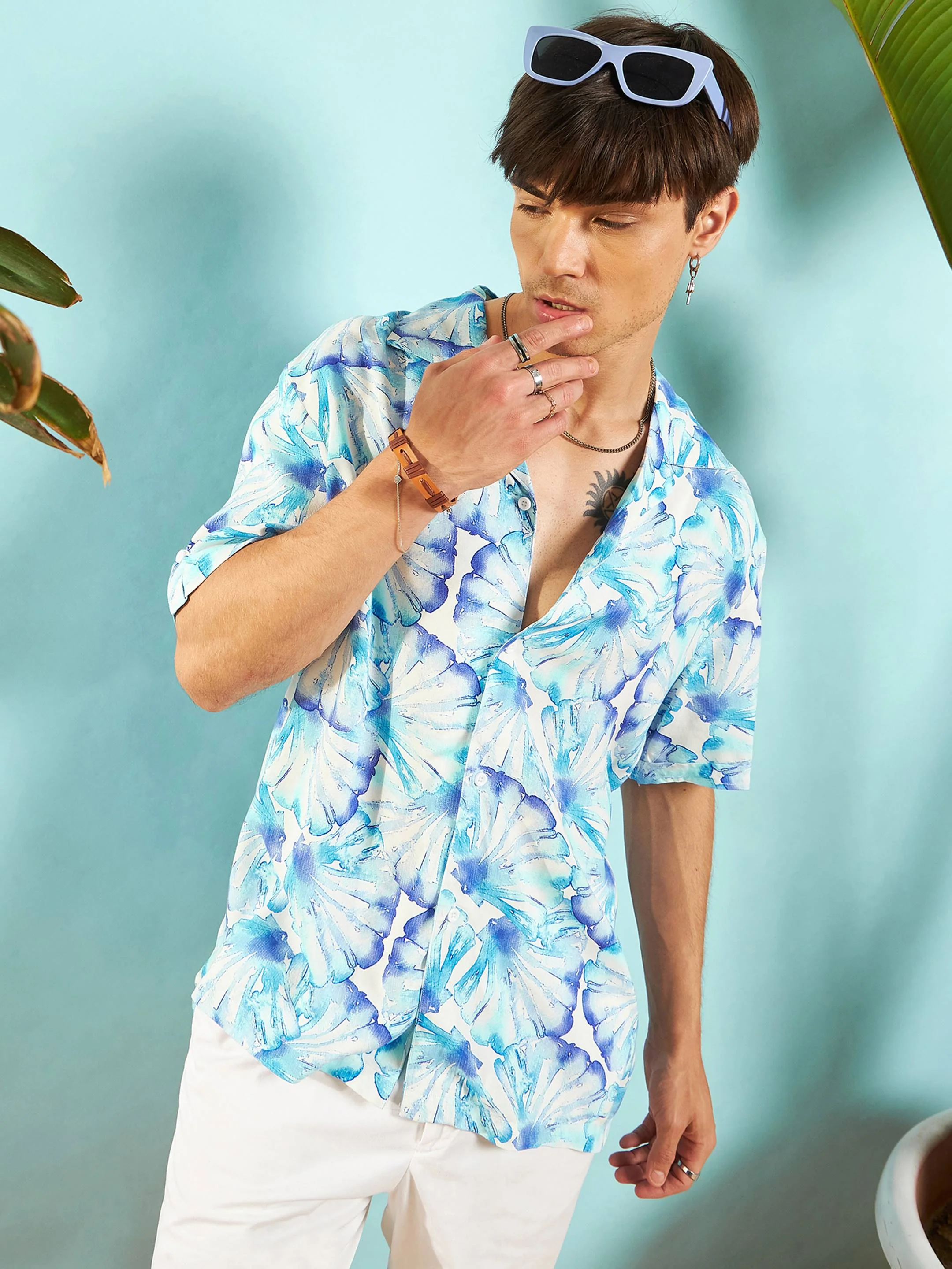Men White & Blue Floral Rollup Sleeves Relax Fit Shirt - Image 2