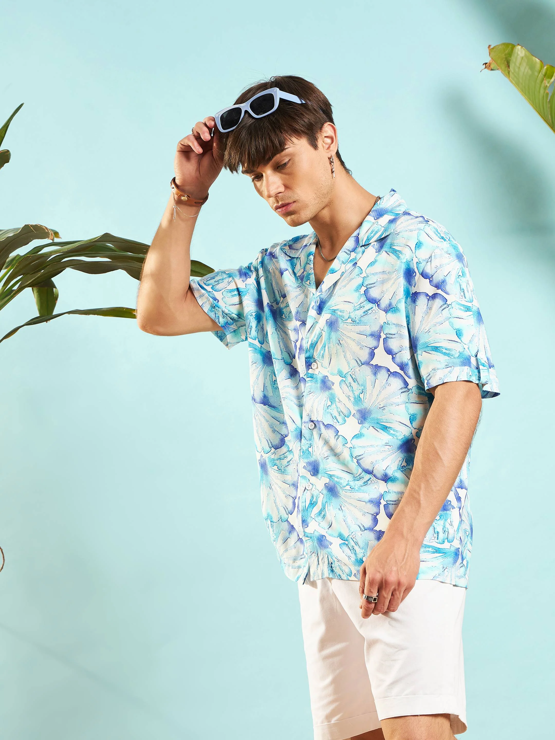 Men White & Blue Floral Rollup Sleeves Relax Fit Shirt - Image 3
