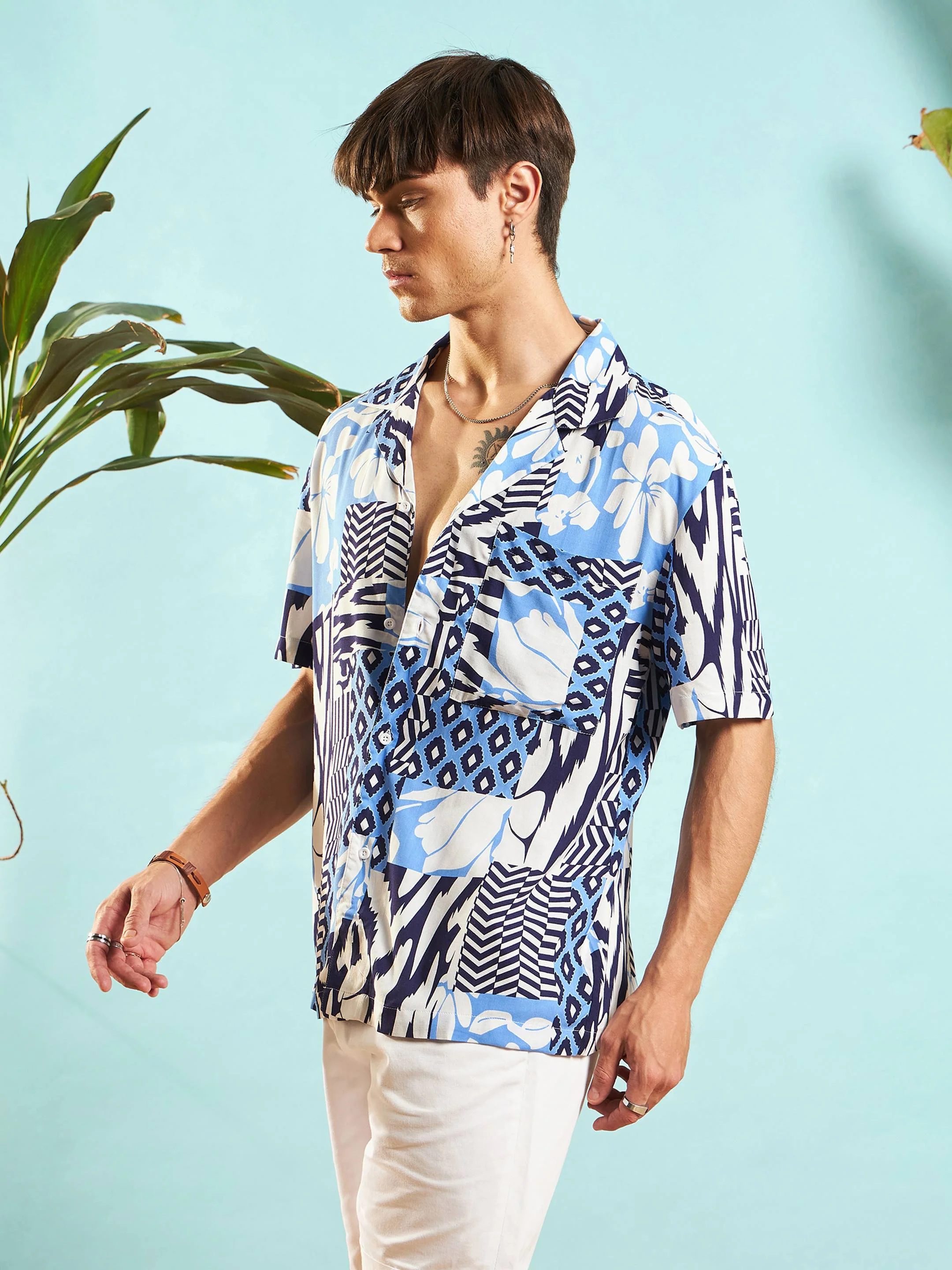 Men White & Blue Leopard Relax Fit Shirt - Image 3