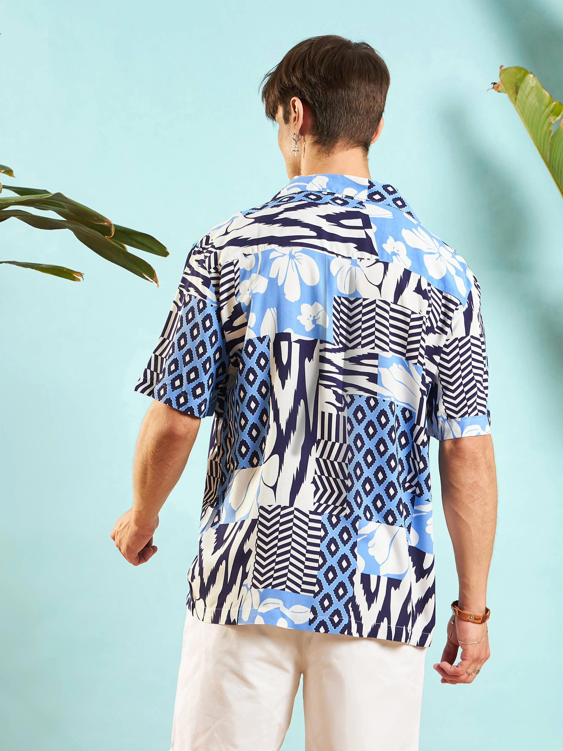 Men White & Blue Leopard Relax Fit Shirt - Image 5