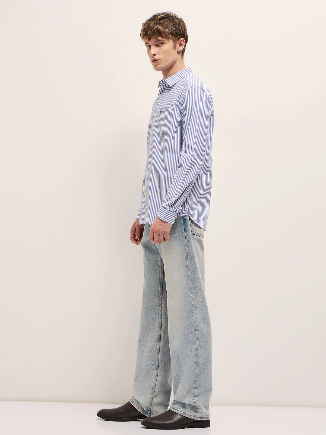 Men White Casual Shirt - Image 3