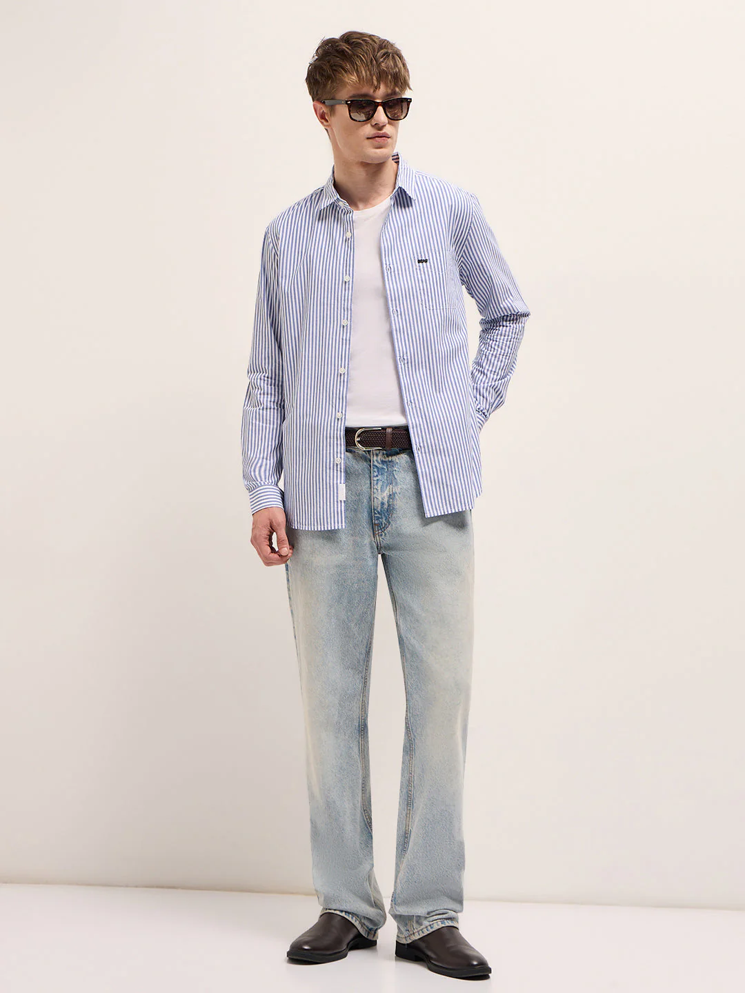 Men White Casual Shirt - Image 4