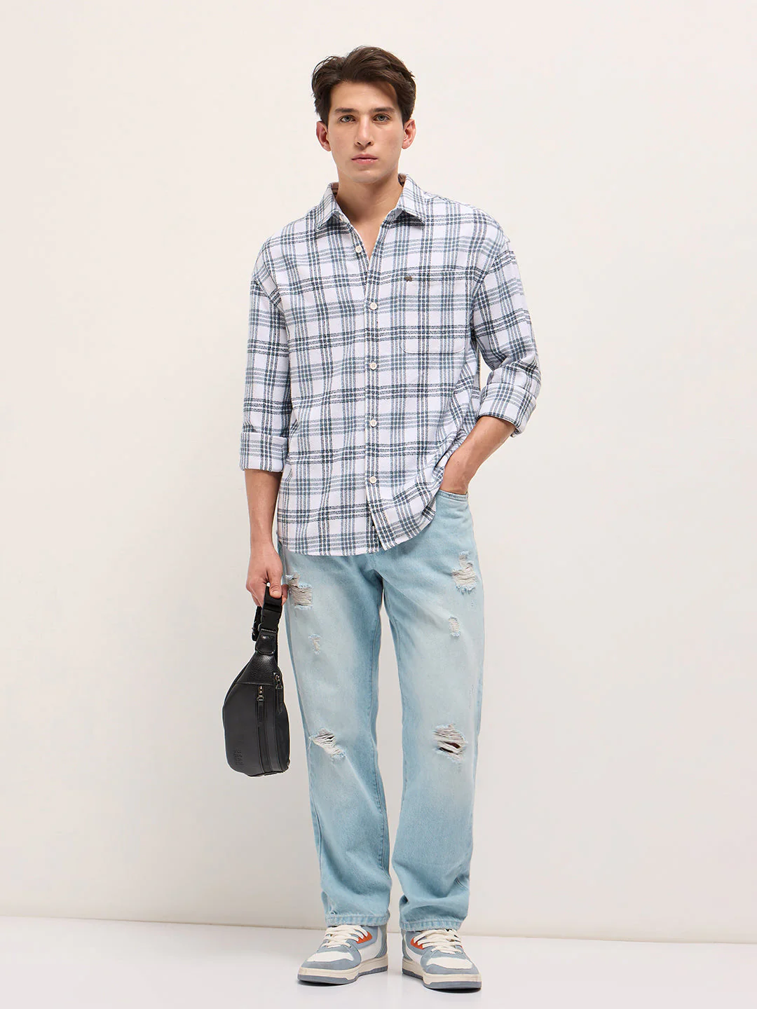 Men White Casual Shirt - Image 4