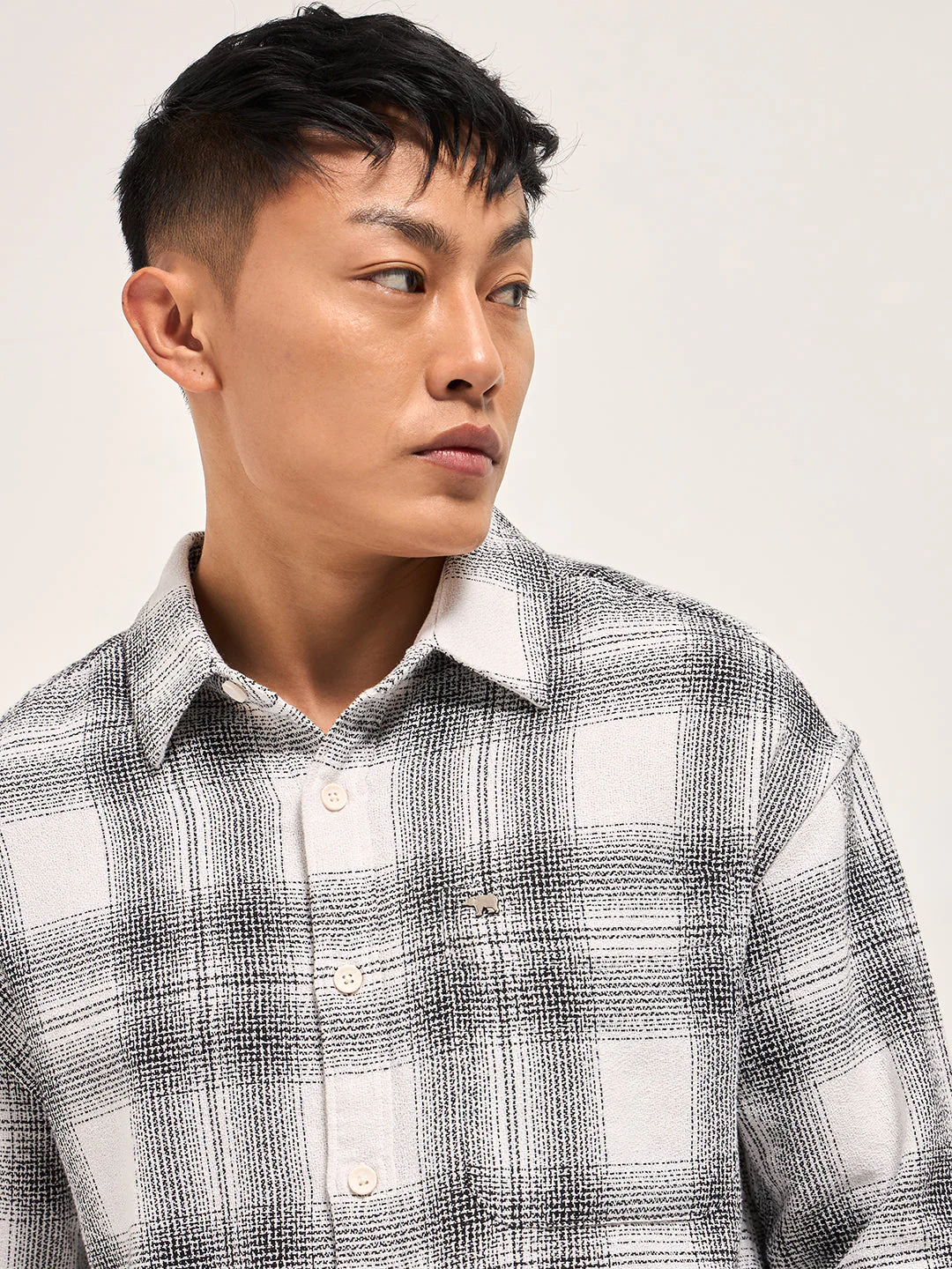 Men White Casual Shirt - Image 5