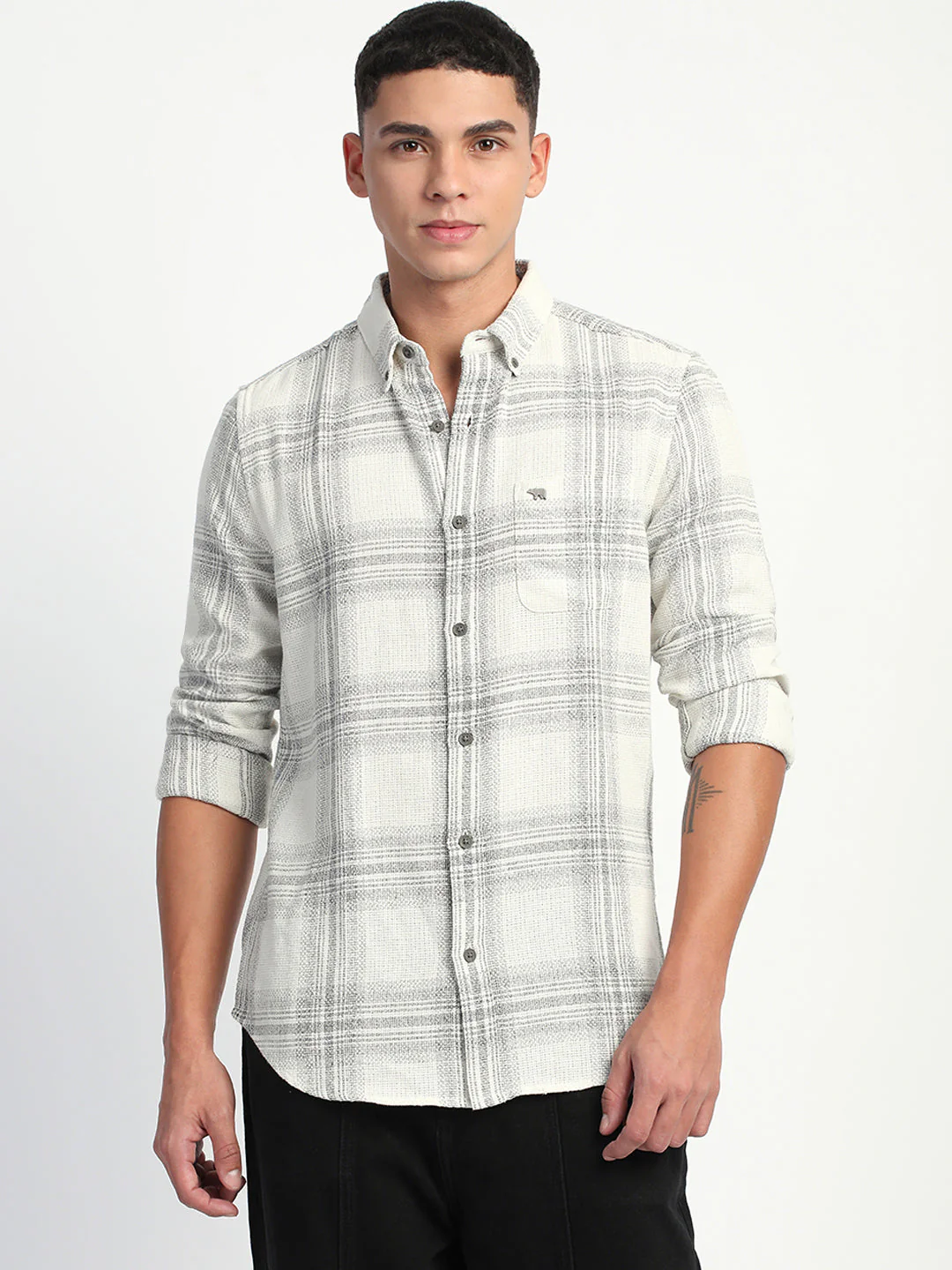 Men White Checked Slim Fit Casual Shirt - Image 2