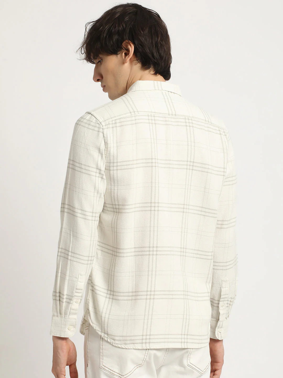 Men  White Checked Slim Fit Cotton Casual Shirt - Image 4