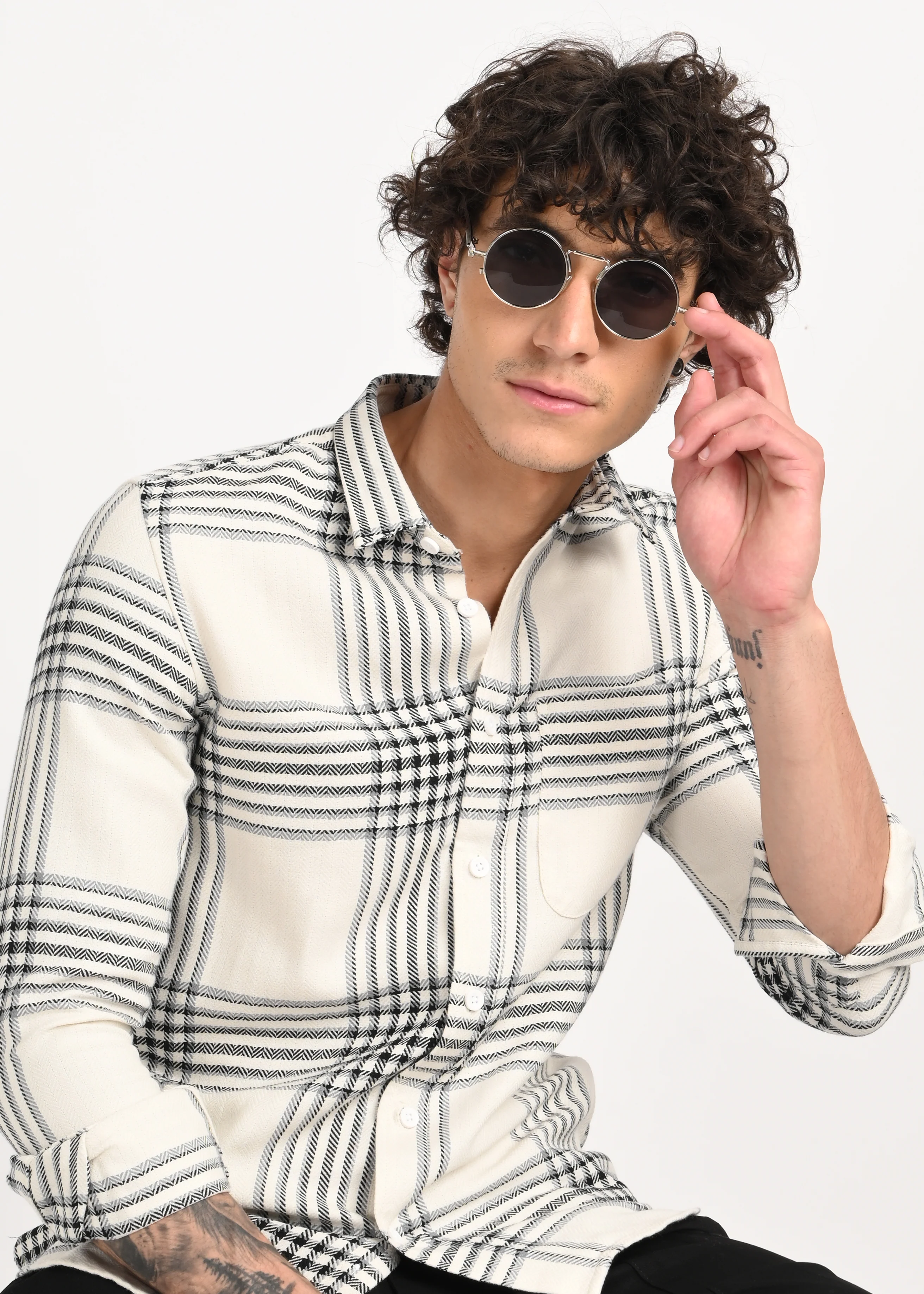 Men White Classic Bold Checked Shirt - Image 11